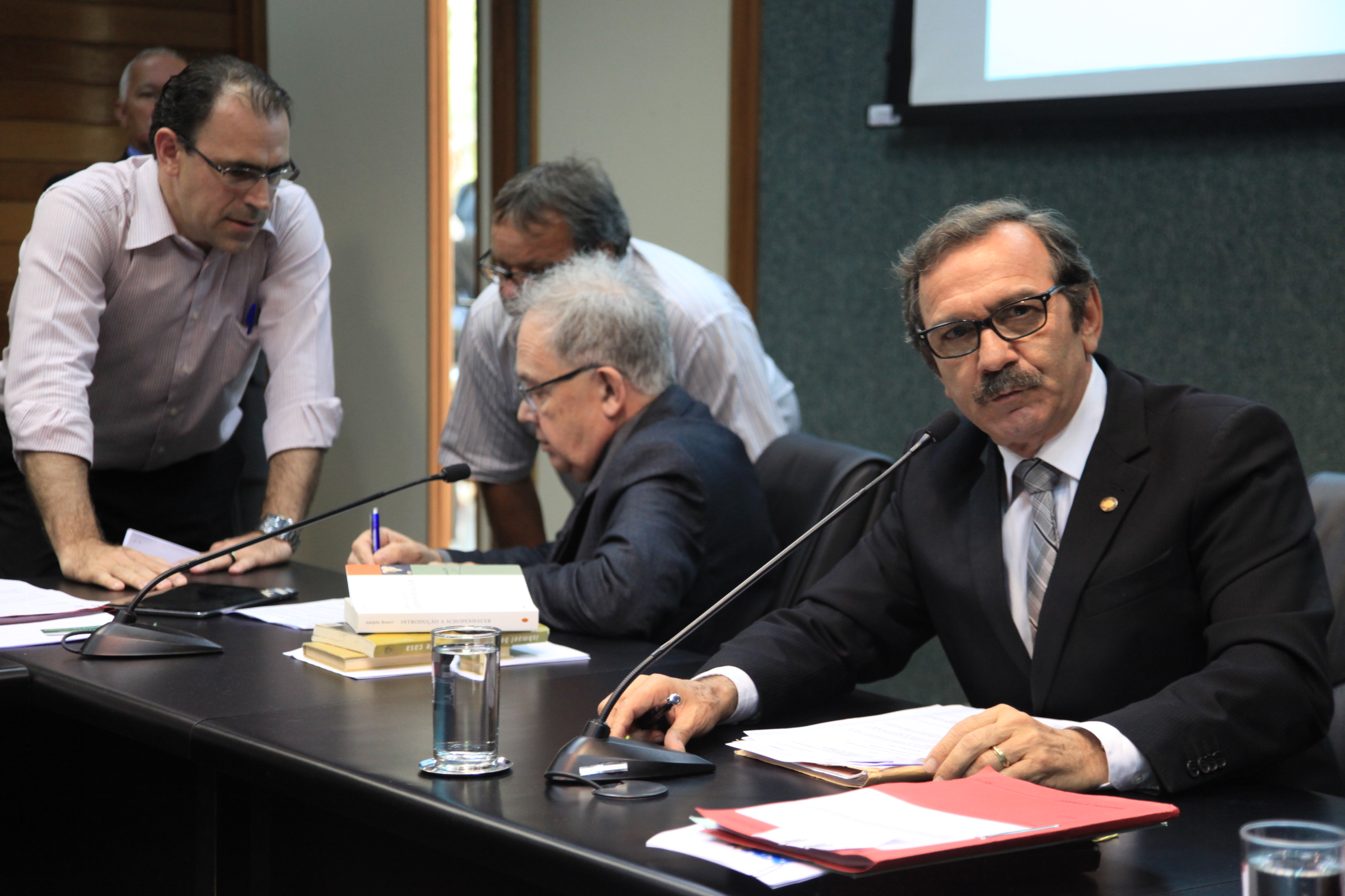 Comissão de Trabalho, Administração e Serviço Público.