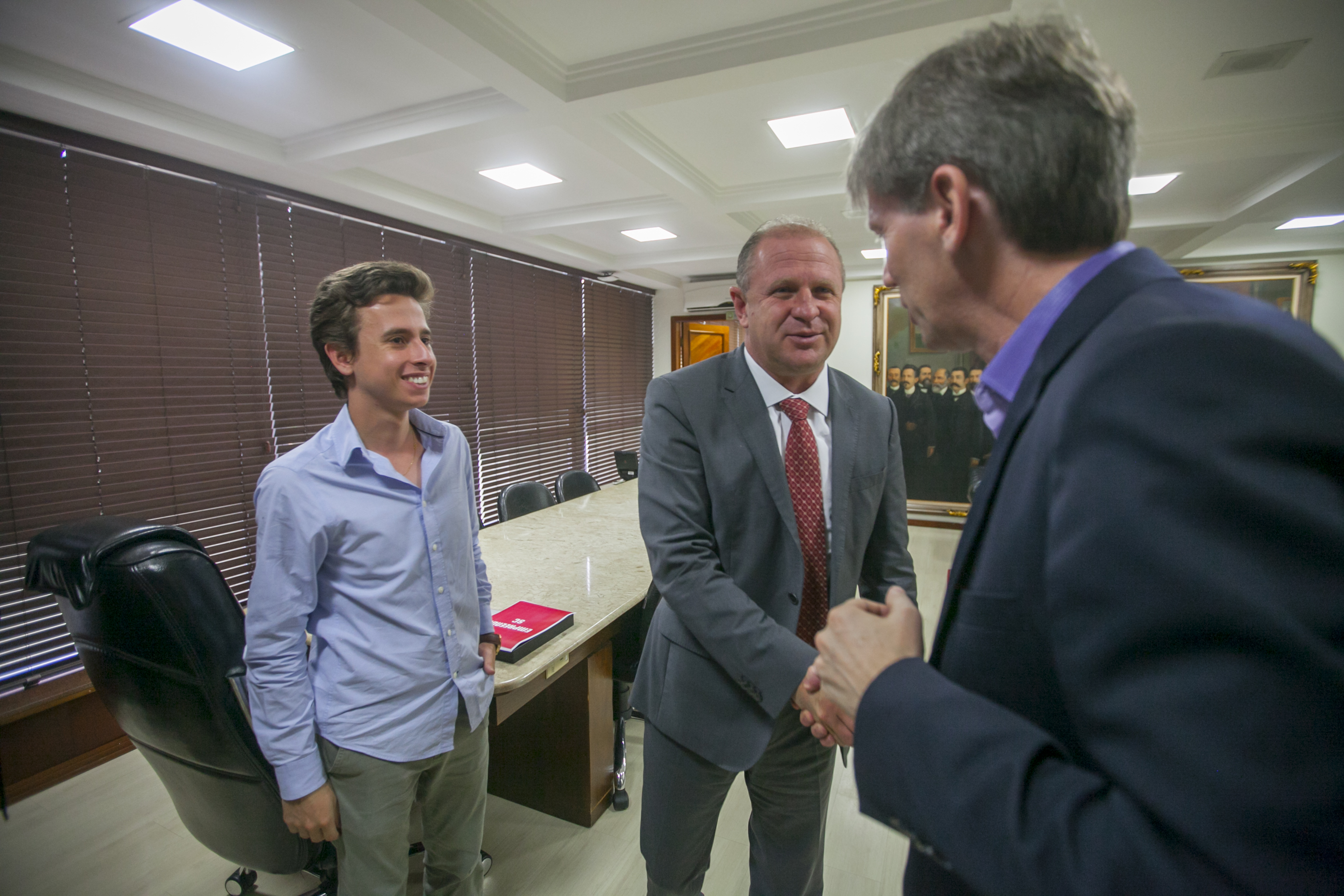 Membros da FEJESC agradecem o apoio da ALESC para a realização do JEWC