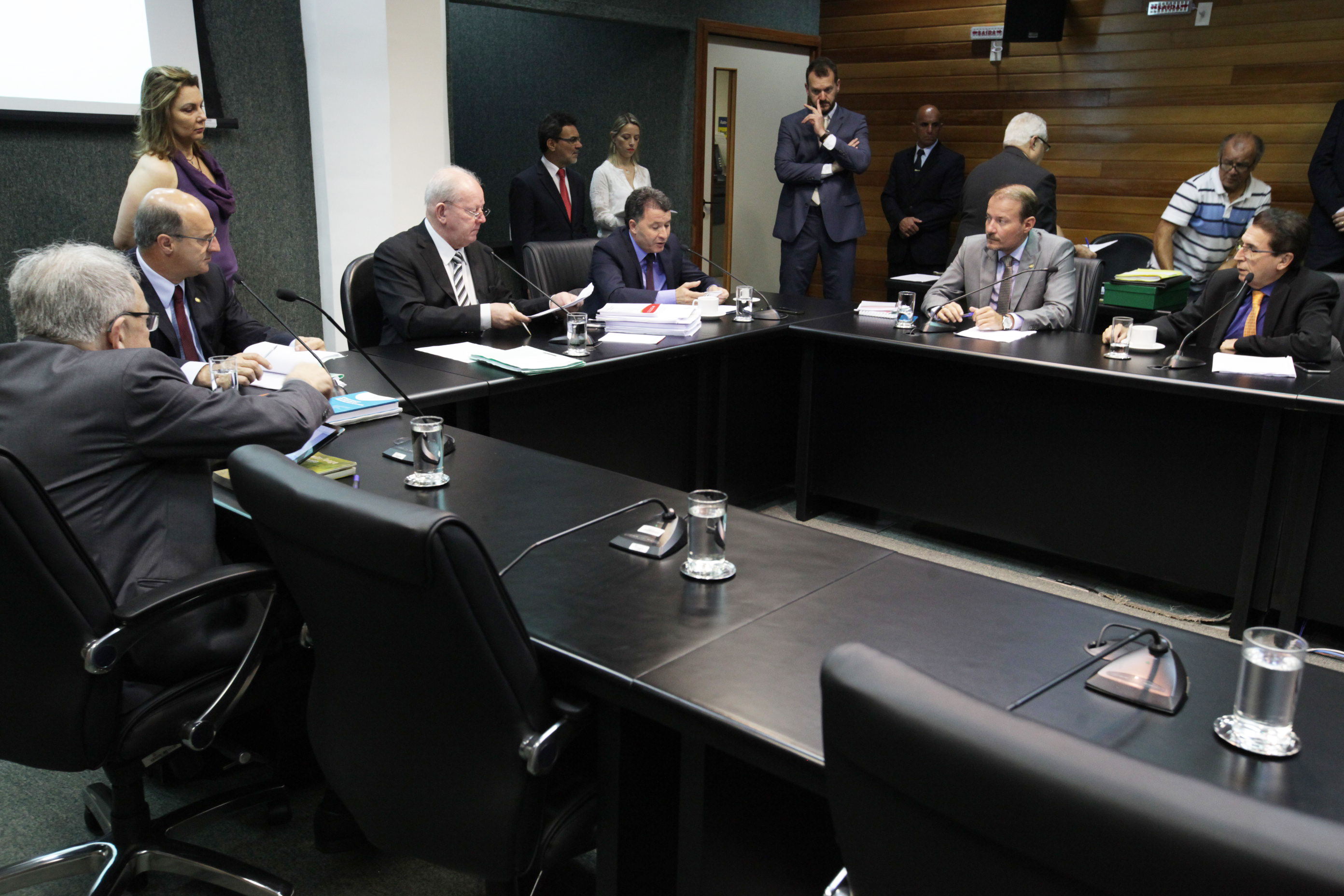 Reunião da Comissão de Finanças.