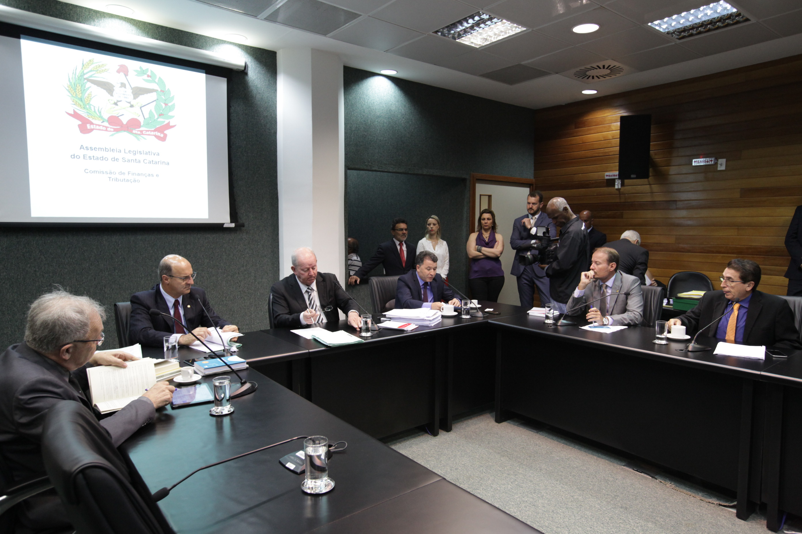 Reunião da Comissão de Finanças.