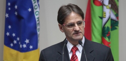 Deputado Neodi Saretta quer campanha para prevenir afogamentos