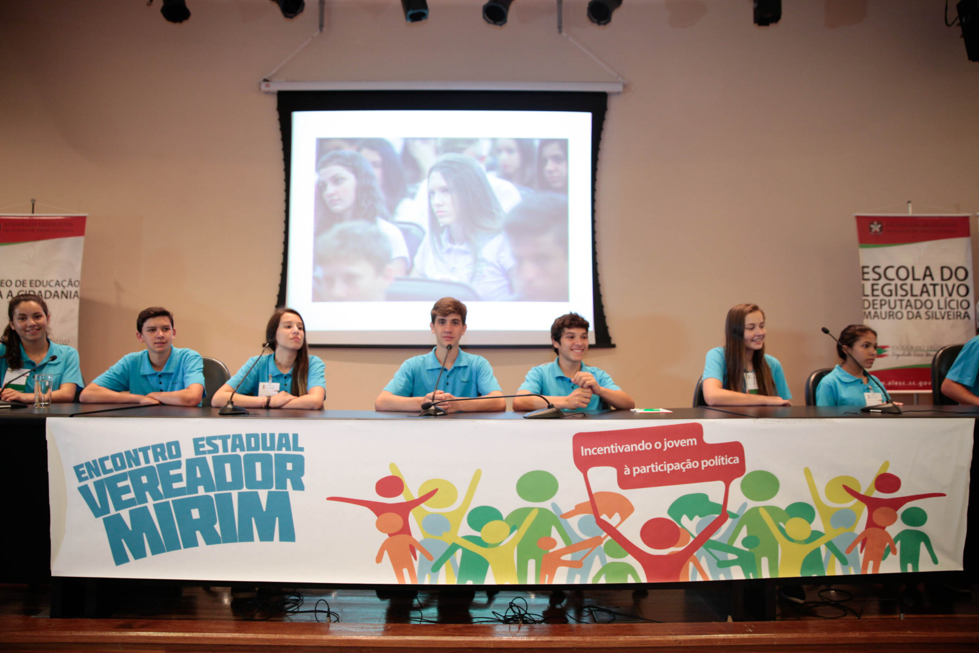 Escola do Legislativo promove 7º Encontro de Vereadores Mirins