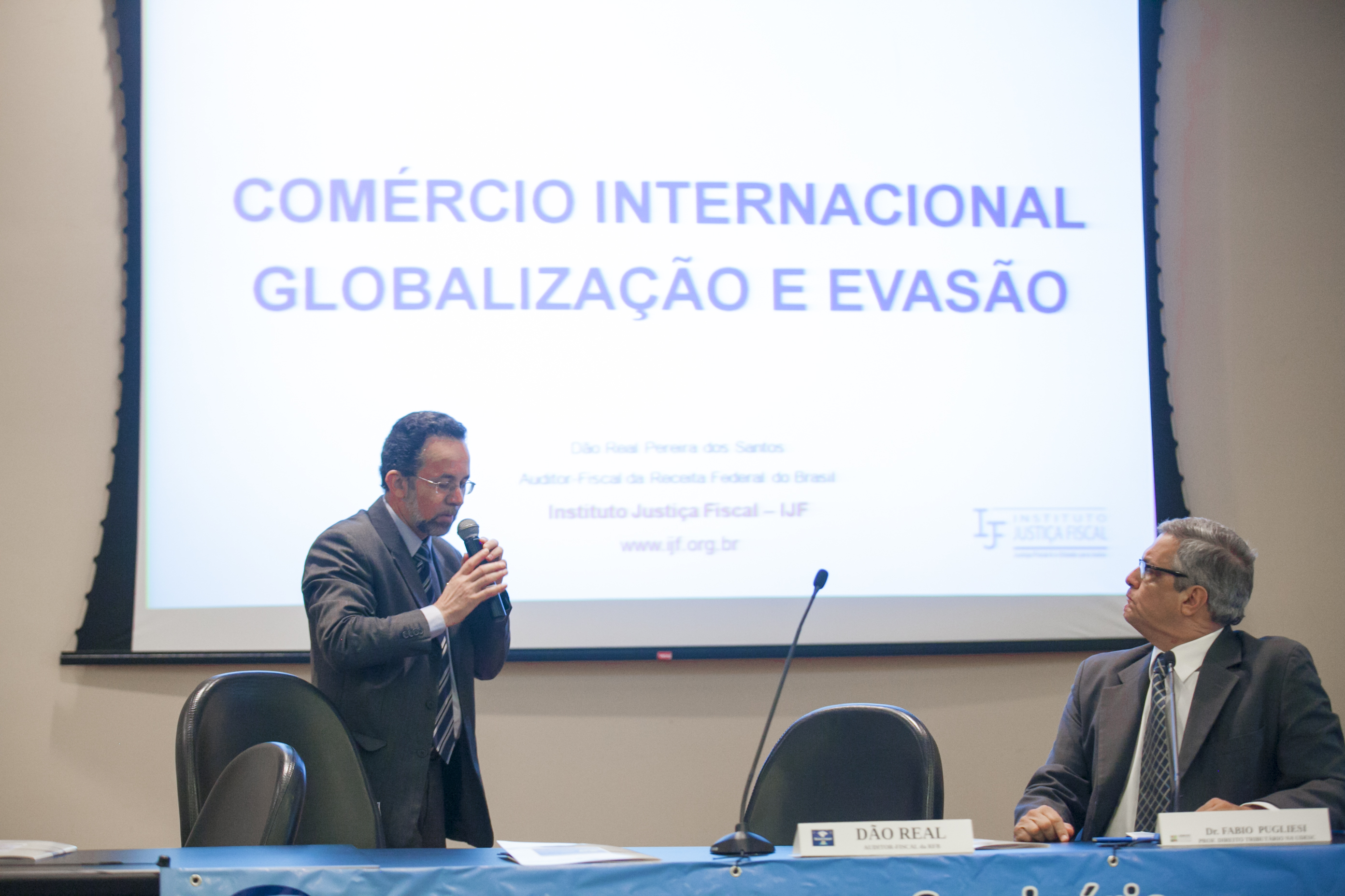 Dão Real Pereira dos Santos, Auditor-Fiscal da RFB em Porto Alegre - Comemoração aos 50 anos do Código Tributário Nacional