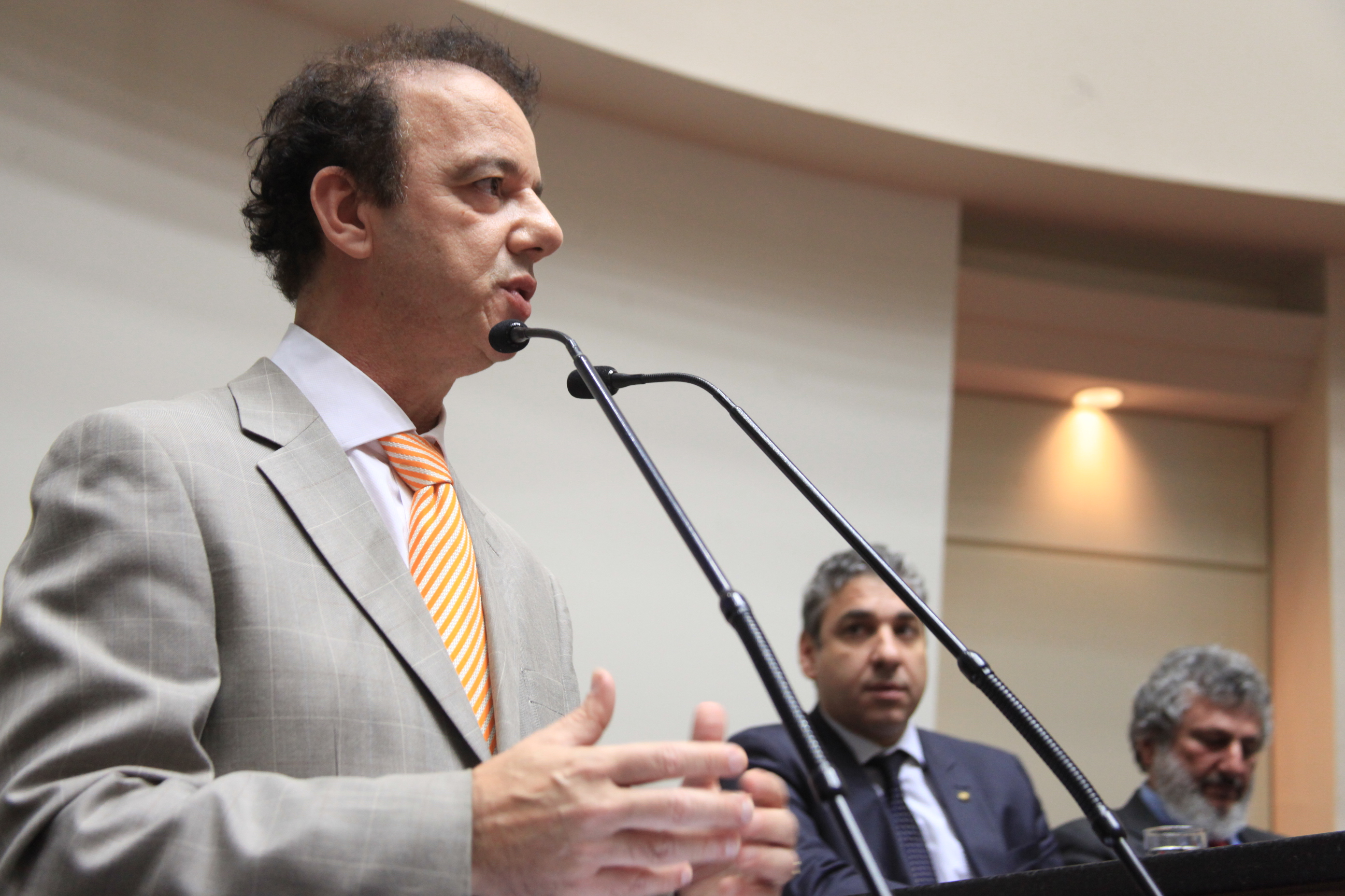 Solenidade de concessão da Comenda do Legislativo Catarinense. Deputado Ismael dos Santos (PSD) Foto: Fábio Queiroz