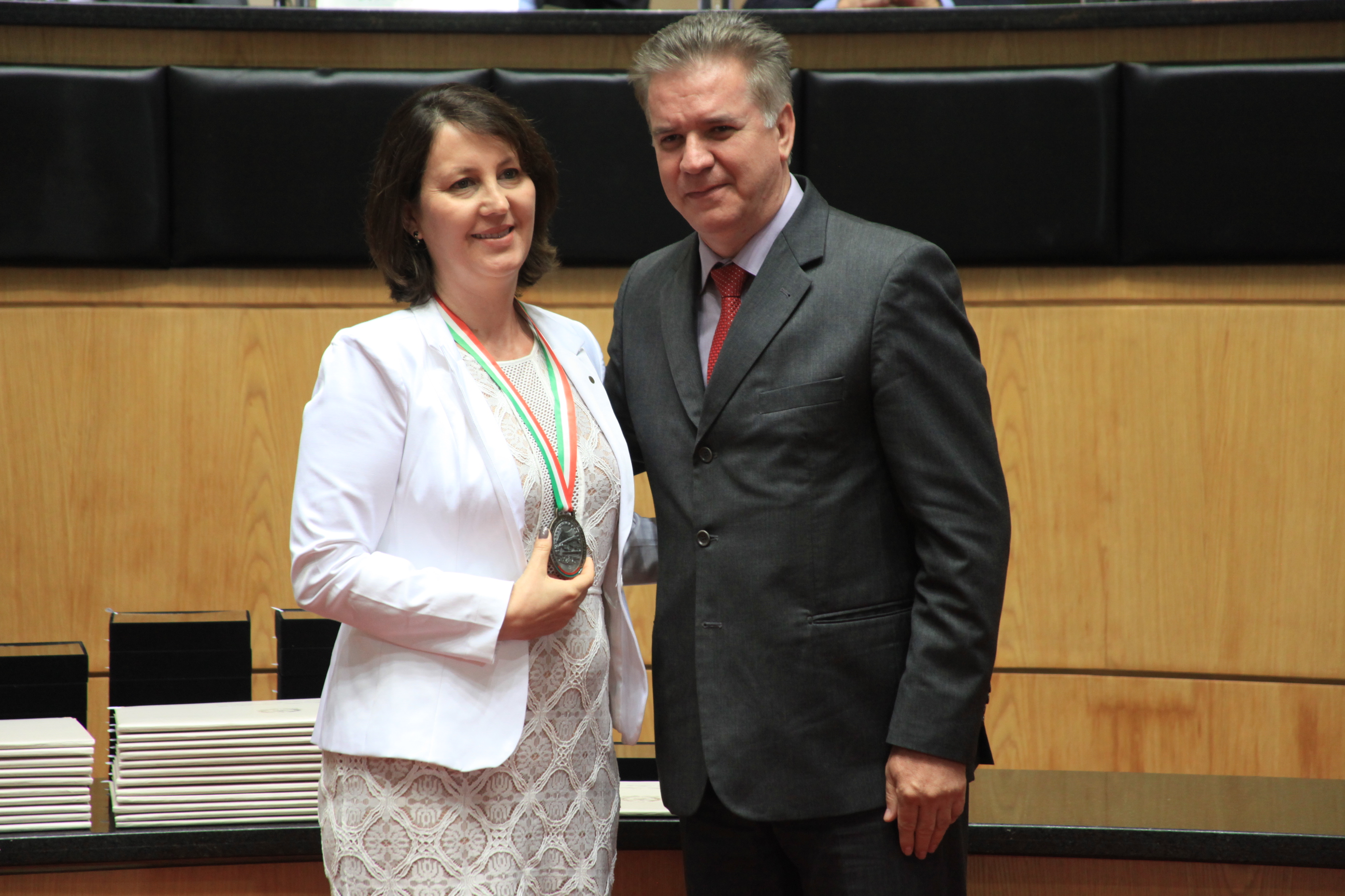 Homenageados na Solenidade de concessão da Comenda do Legislativo Catarinense.