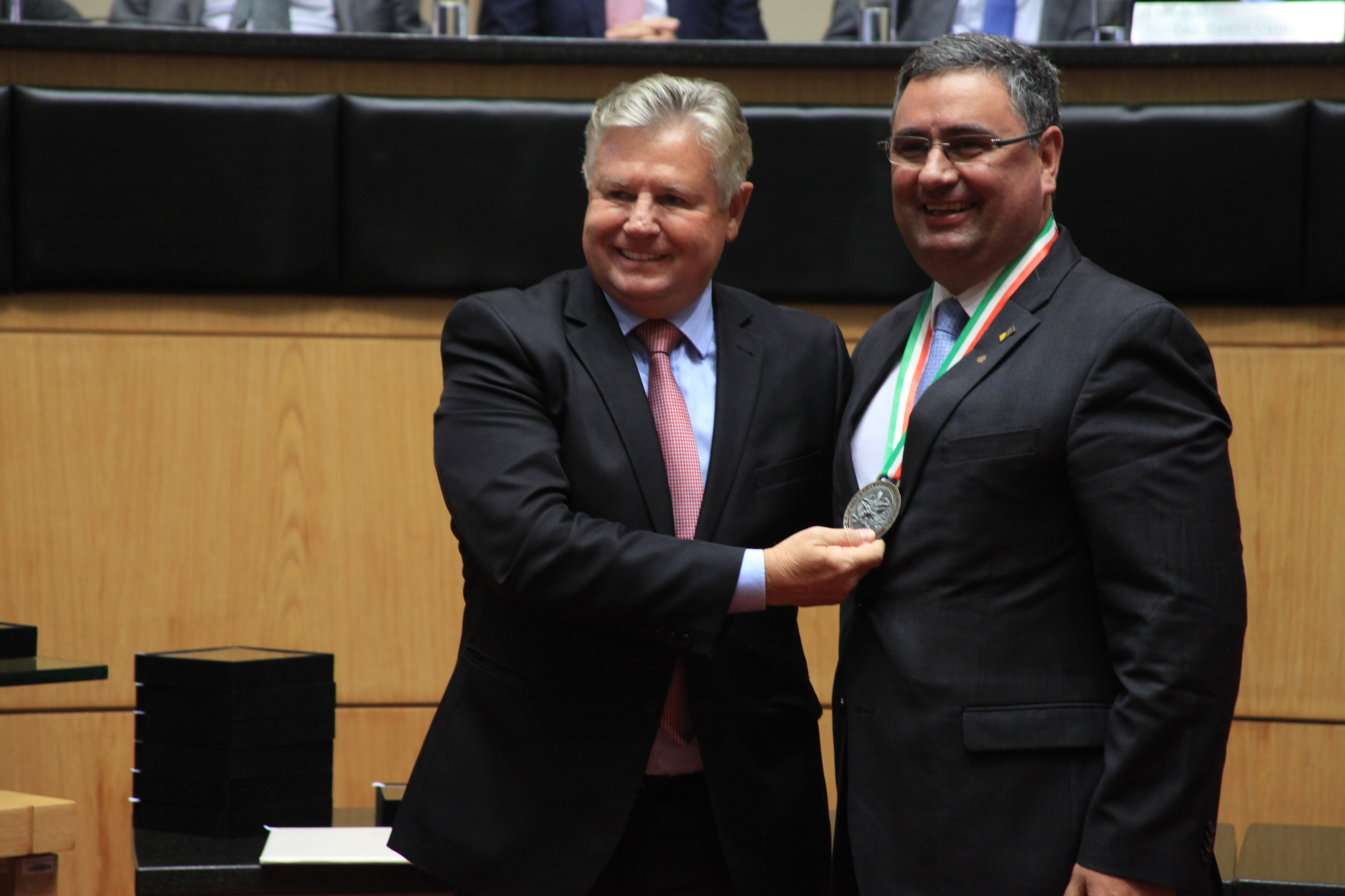 Homenageados na Solenidade de concessão da Comenda do Legislativo Catarinense.