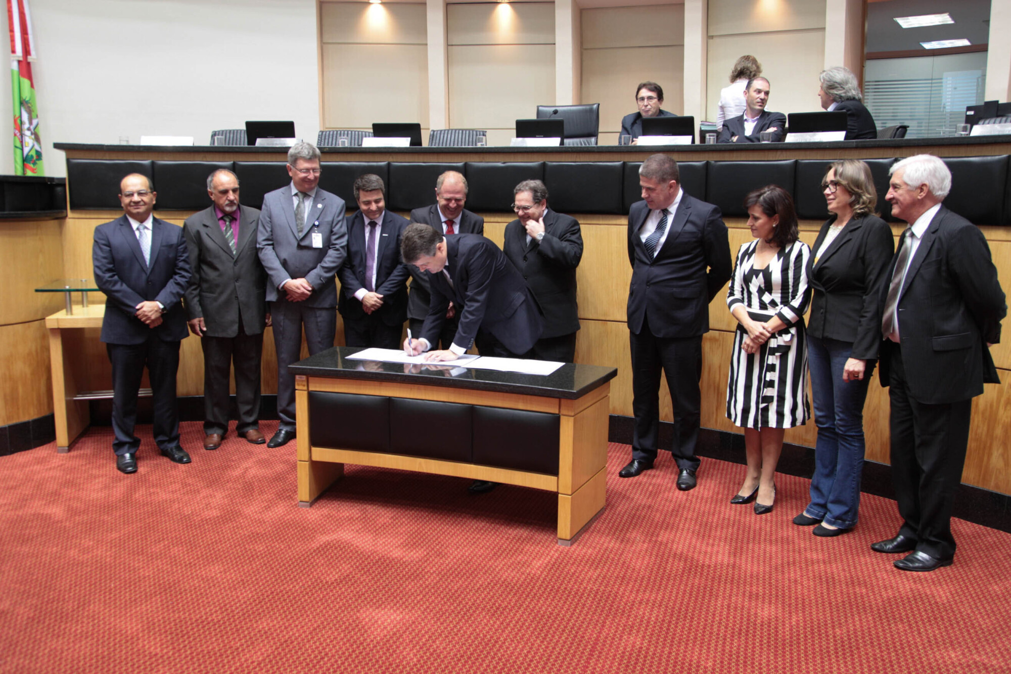 Projeto vai qualificar prefeitos, vereadores e servidores municipais