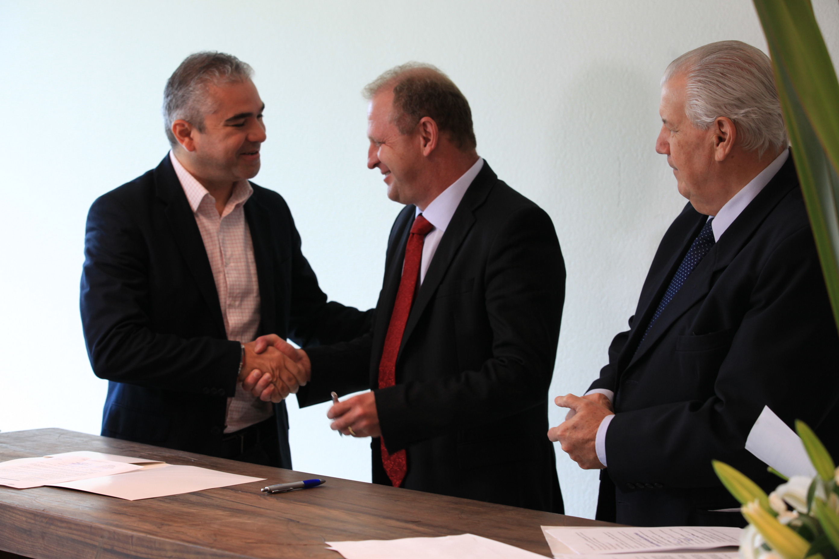 Assinatura de Convênio entre Acaert e Alesc.