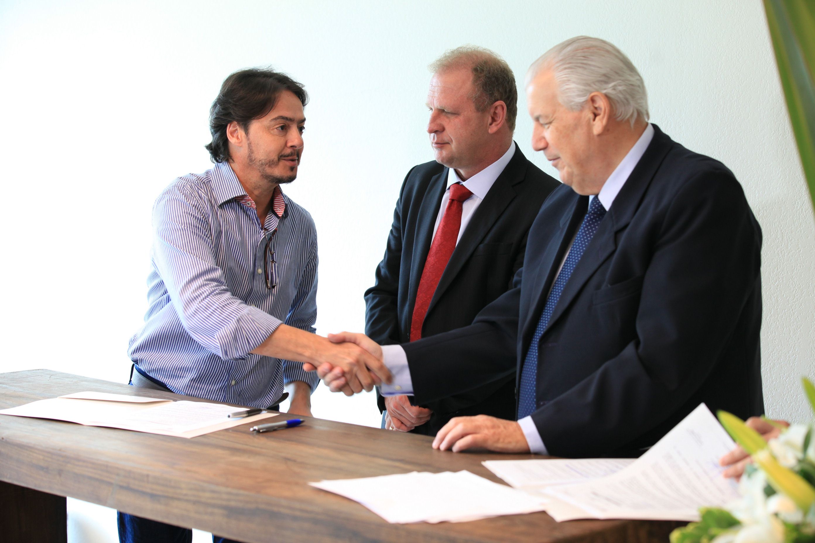 Assinatura de Convênio entre Acaert e Alesc.