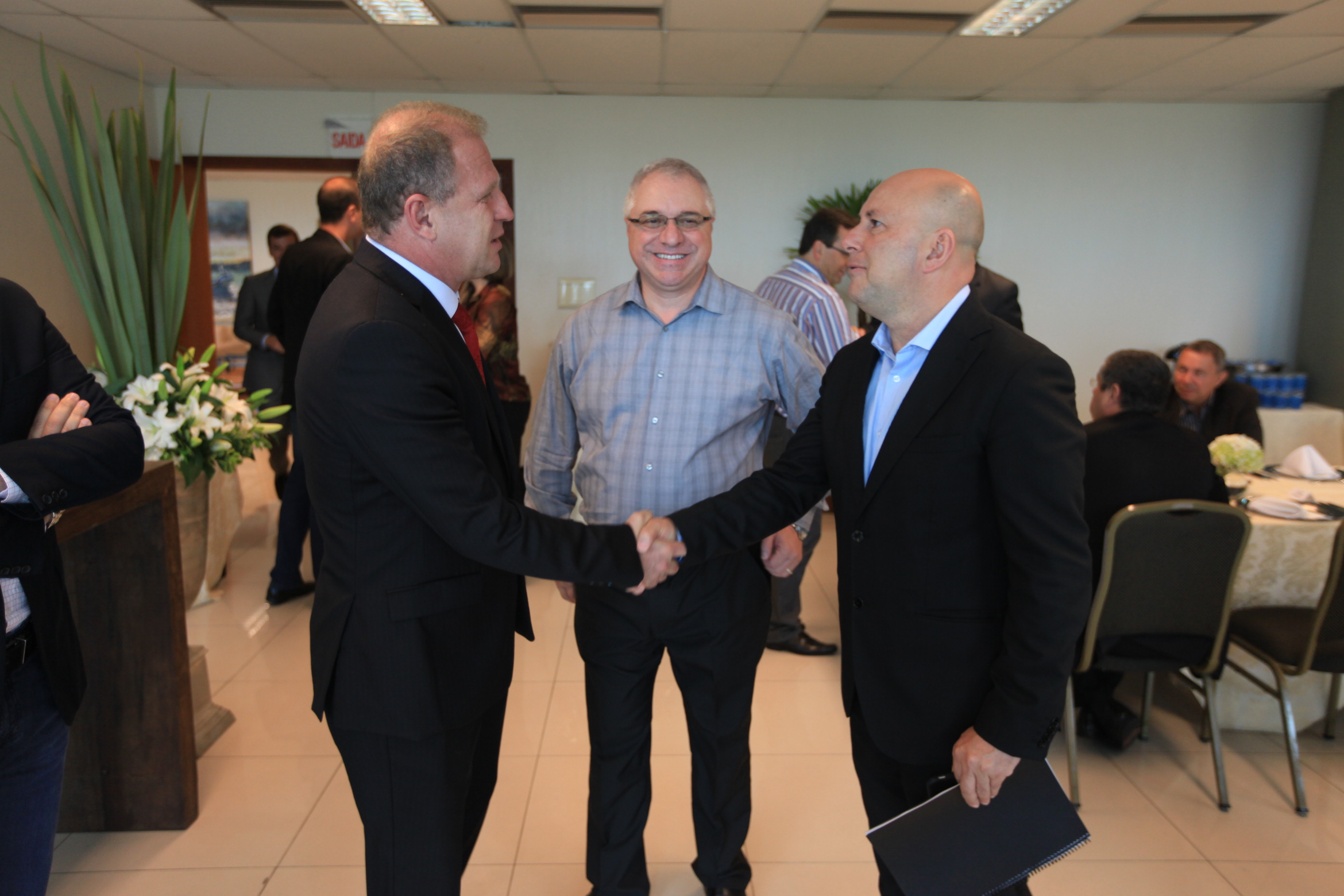 Assinatura de Convênio entre Acaert e Alesc.
