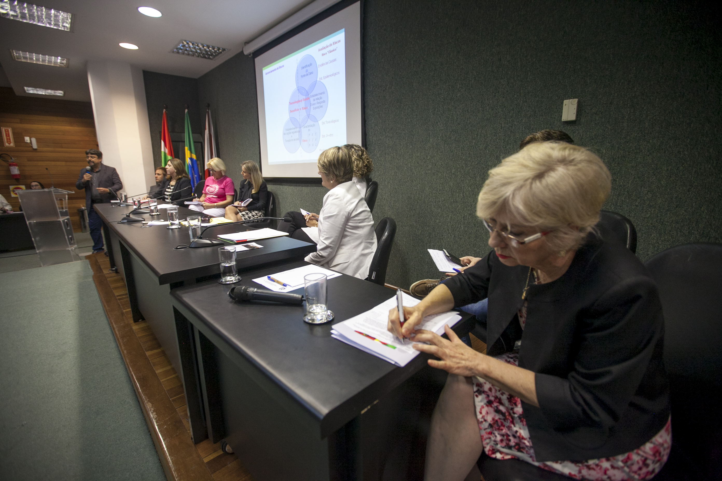 Audiência Pública sobre a Situação dos mamógrafos e a qualidade dos exames de mamografia no Estado de Santa Catarina.