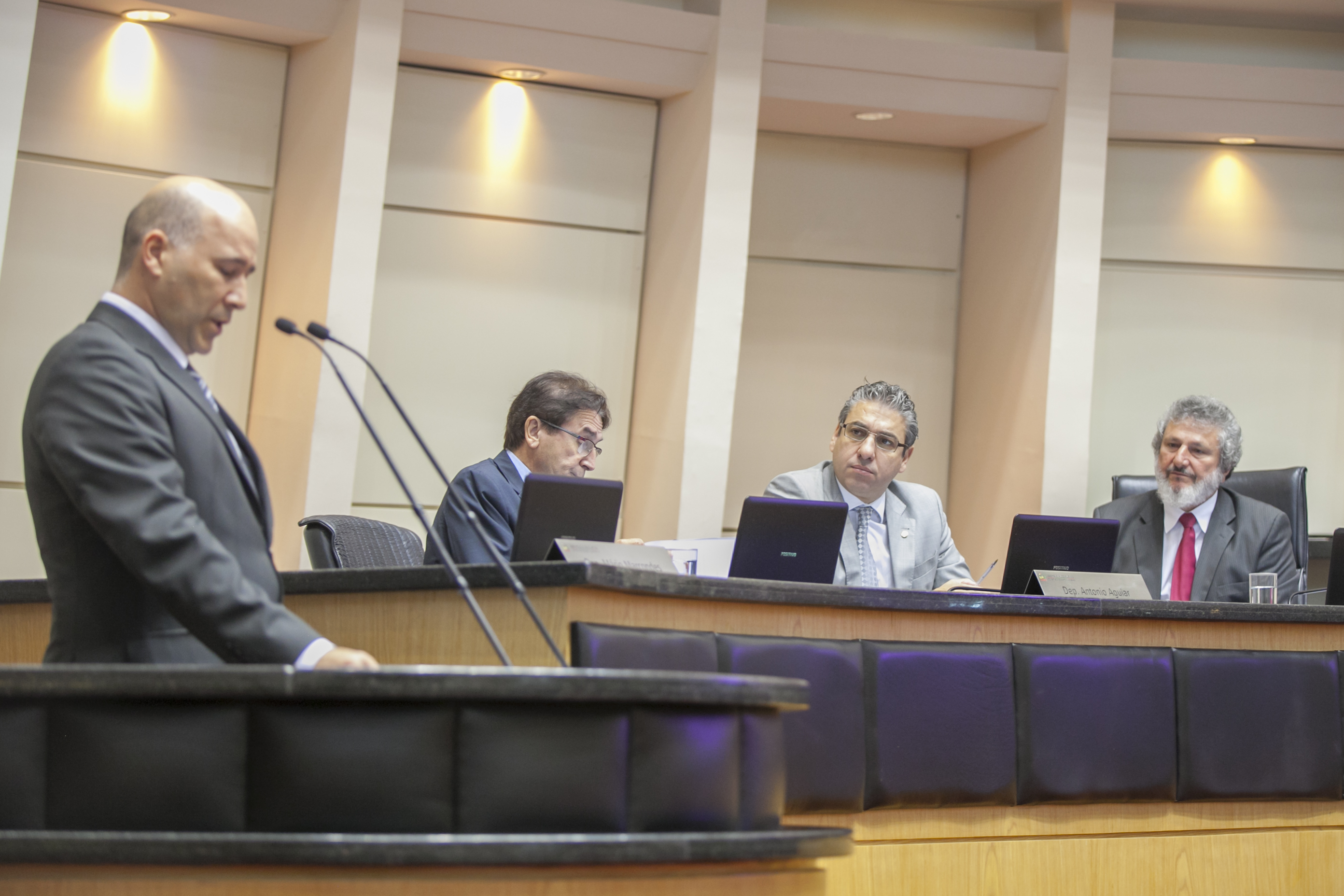 Sessão Ordinária. Márcio Claudio Cardoso, especialista em recursos hídricos.