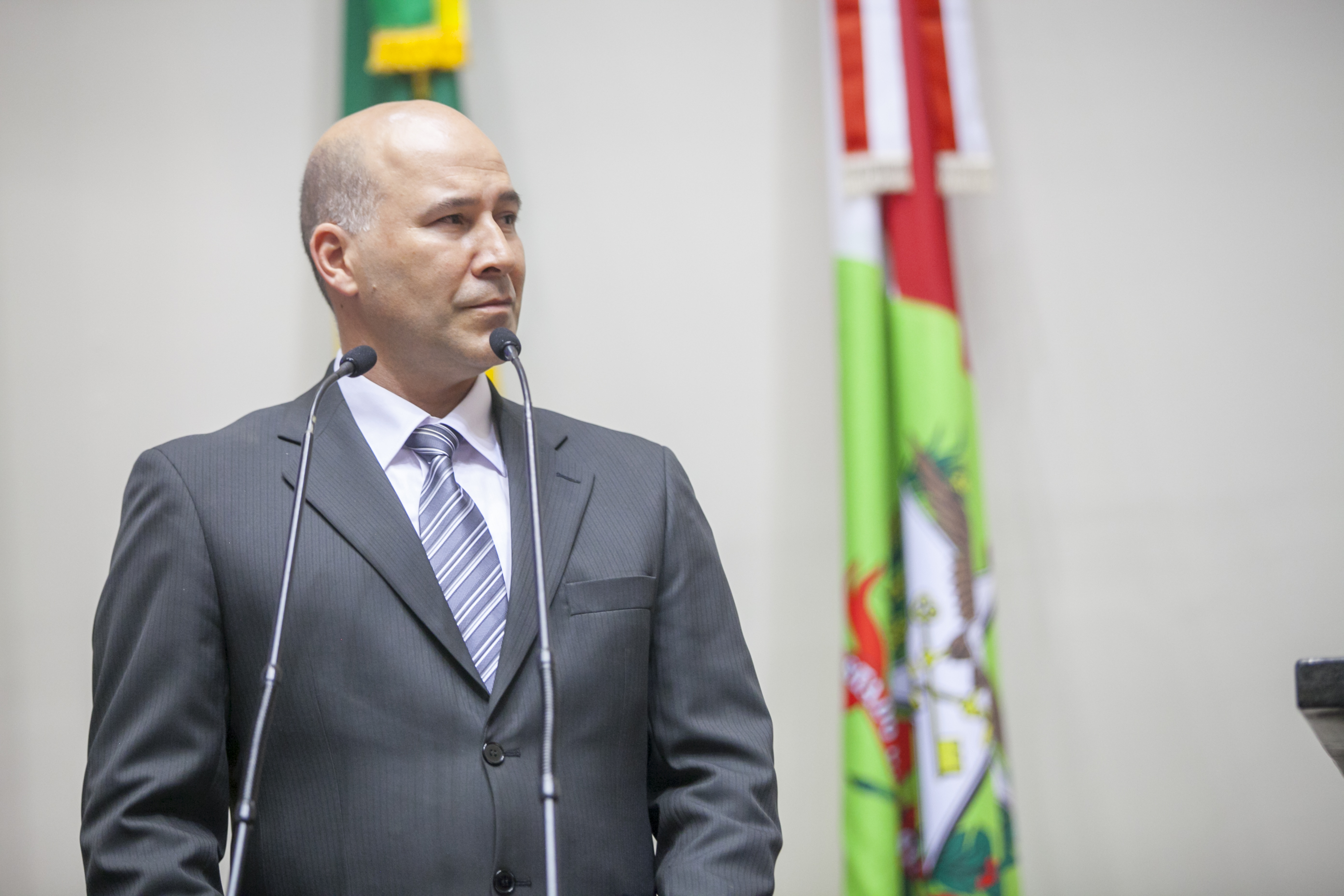 Sessão Ordinária. Márcio Claudio Cardoso, especialista em recursos hídricos.