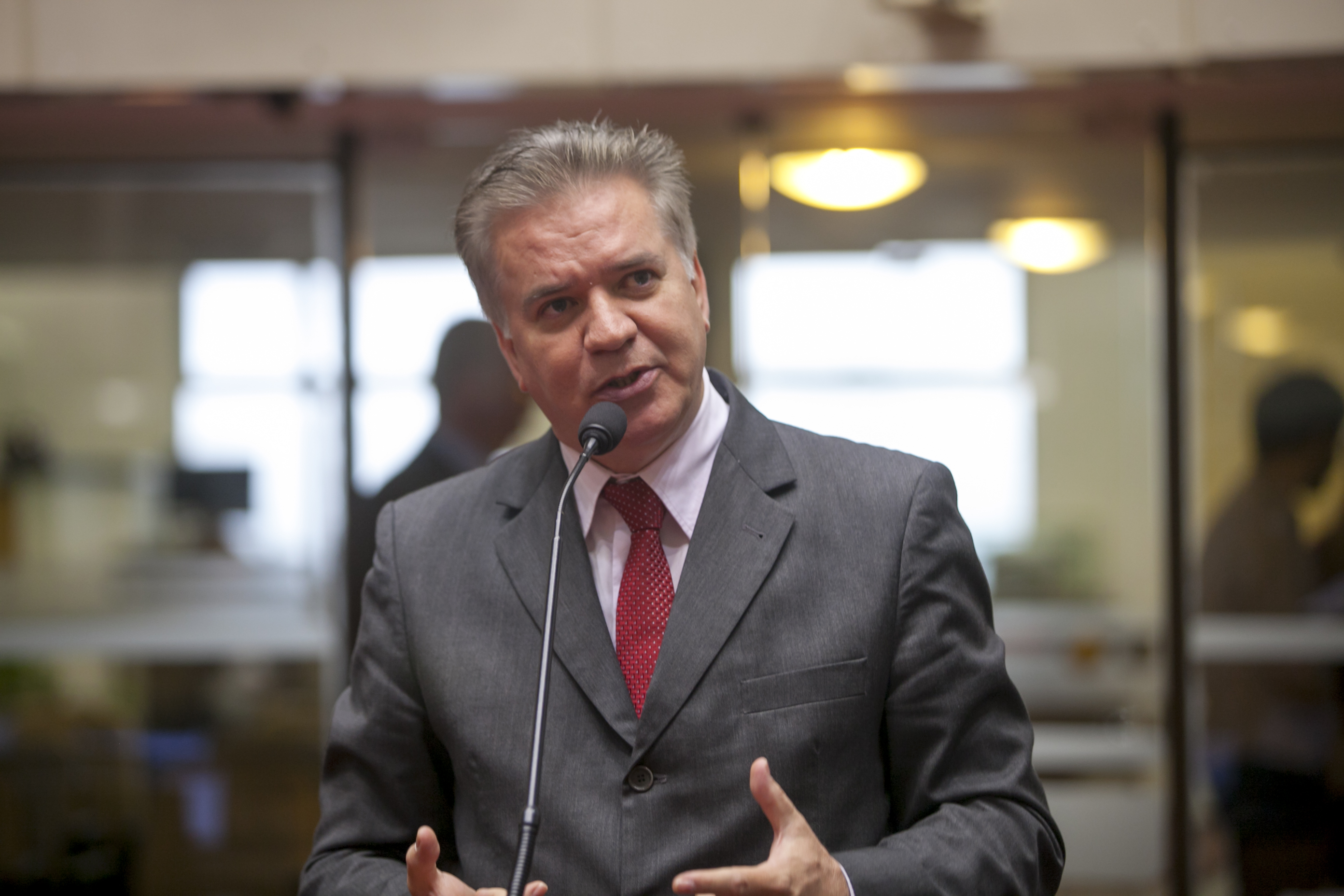 Sessão Ordinária. Deputado César Valduga (PCdoB).