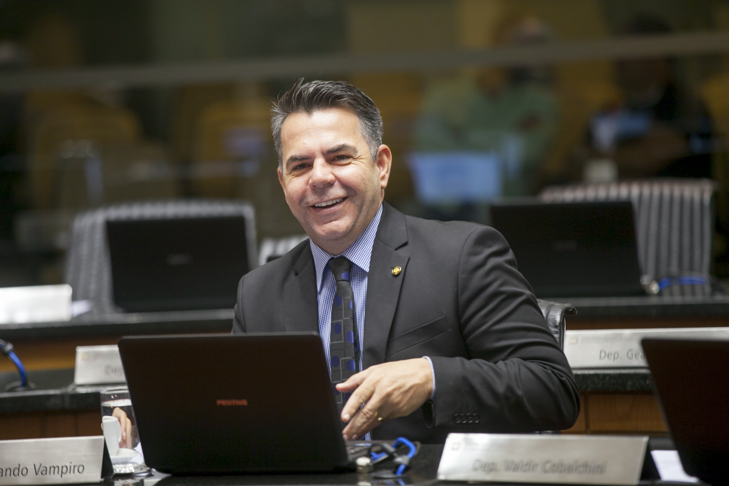 Sessão Ordinária. Deputado Luiz Fernando Vampiro (PMDB).