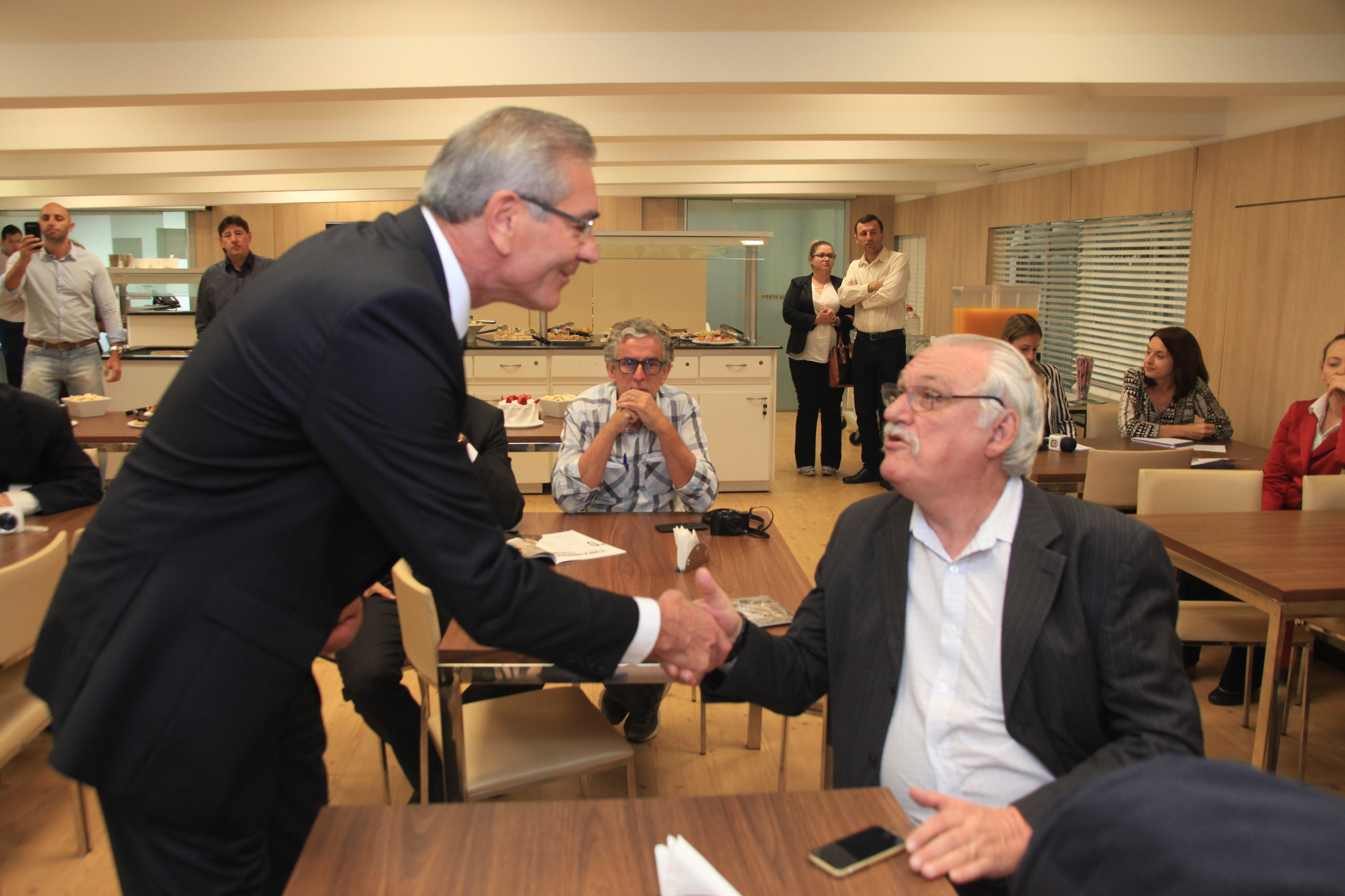 Deputados Participam de Café-da-Manhã Oferecido pela Federação dos Hospitais Filantrópicos de SC.