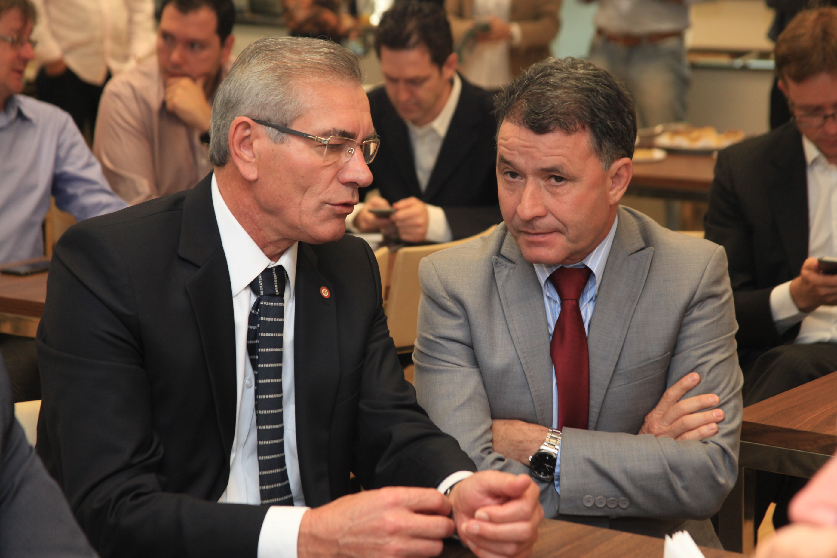 Deputados Participam de Café-da-Manhã Oferecido pela Federação dos Hospitais Filantrópicos de SC.
