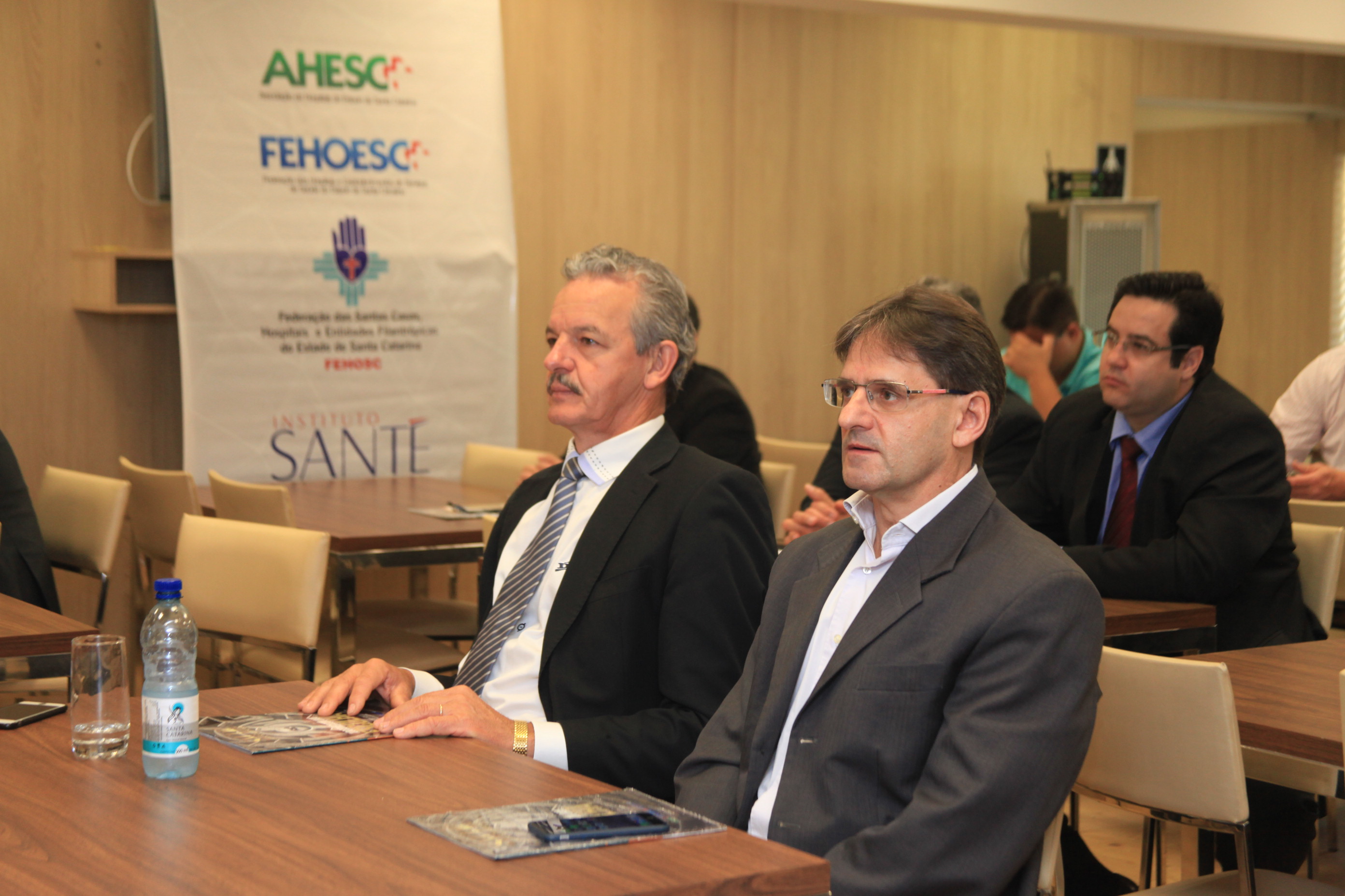 Deputados Participam de Café-da-Manhã Oferecido pela Federação dos Hospitais Filantrópicos de SC.