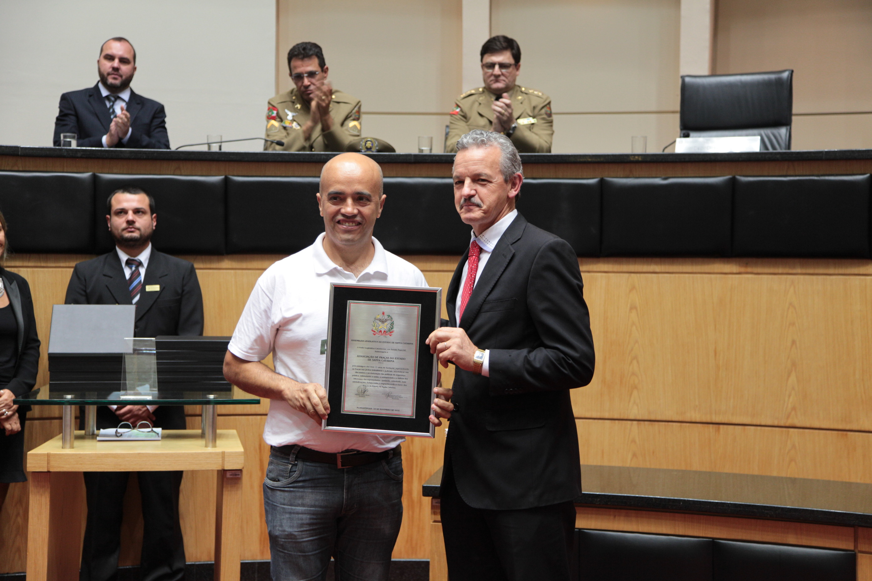 Sessão Especial - Homenagem aos Policiais e Bombeiros Feridos e 15 Anos da APRASC