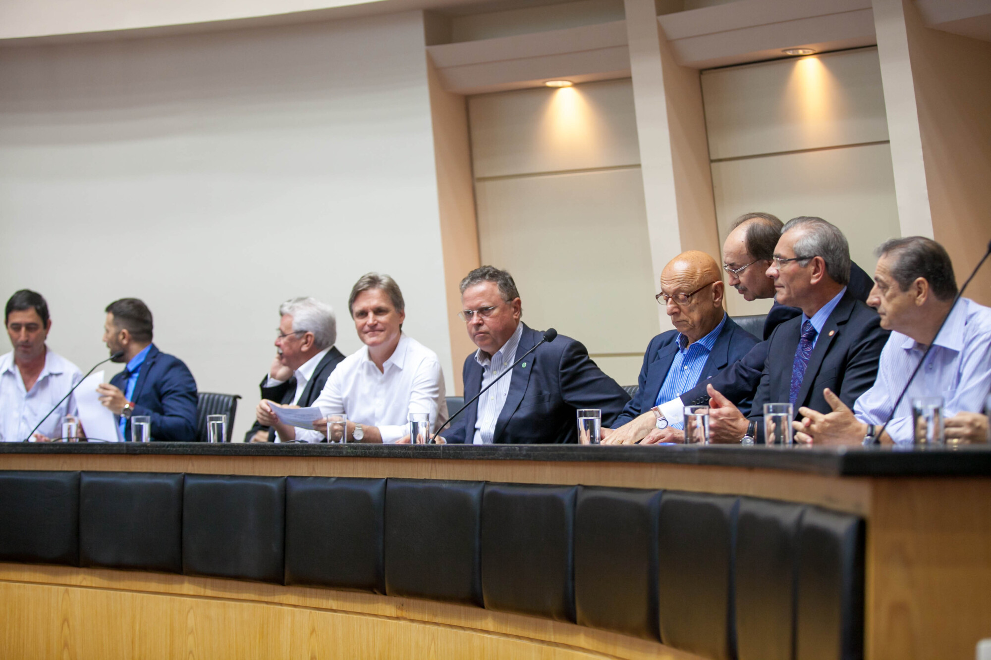 Na Alesc, setor pesqueiro apresenta reivindicações ao ministro da Agricultura