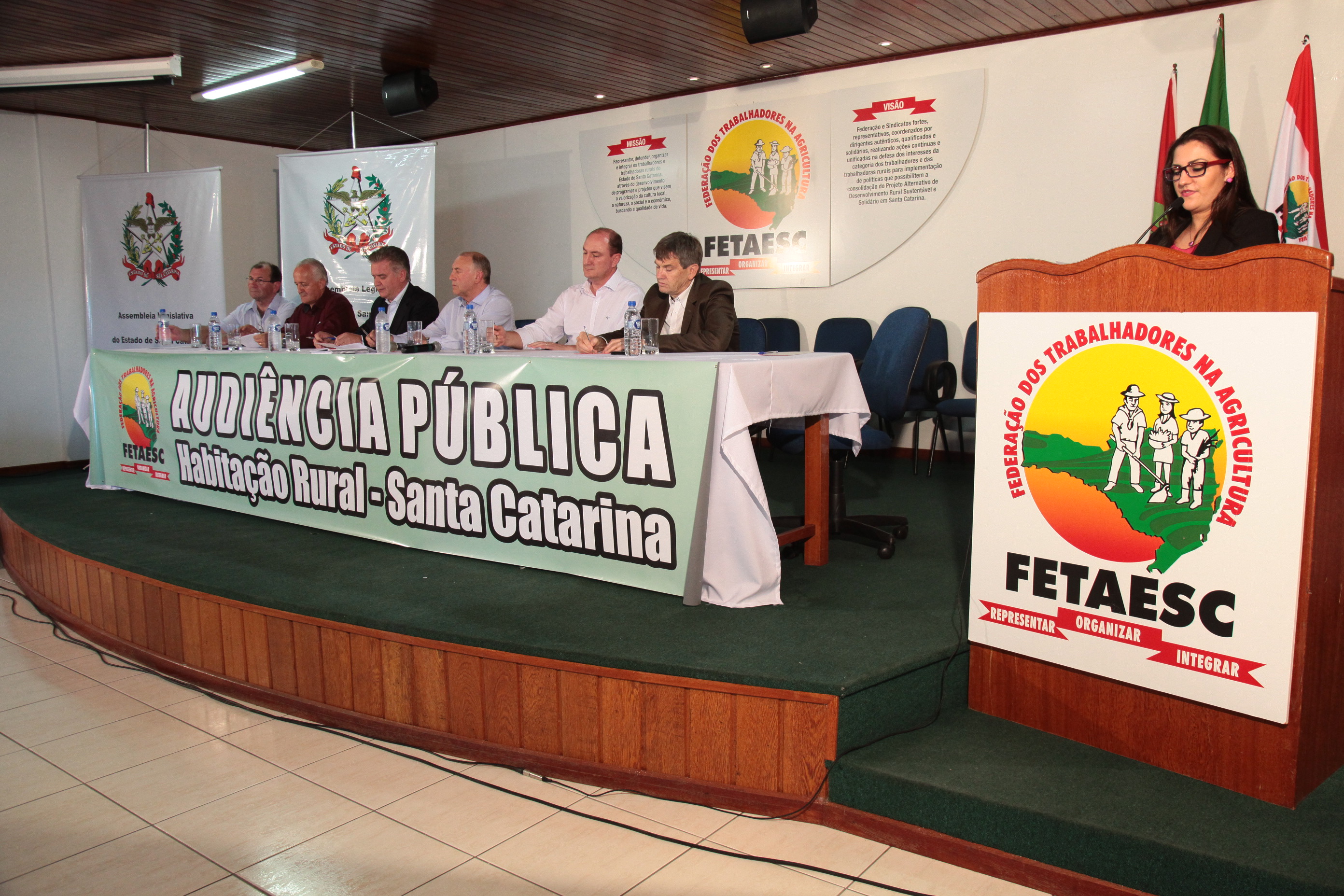 Audiência Pública para debater sobre A Escassez de Recursos para o Programa Nacional de Habitação Rural em Santa Catarina: perspectiva para demanda represada e novos atendimentos.
