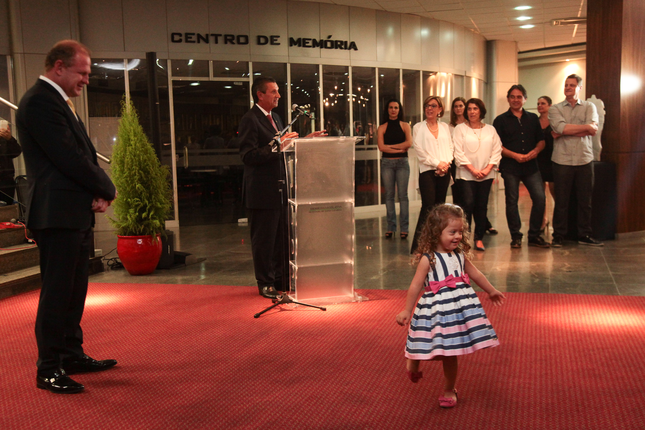 Lançamento do Livro Lei Julio Garcia - 10 anos. A Nova Realidade das Apaes de Santa Catarina.