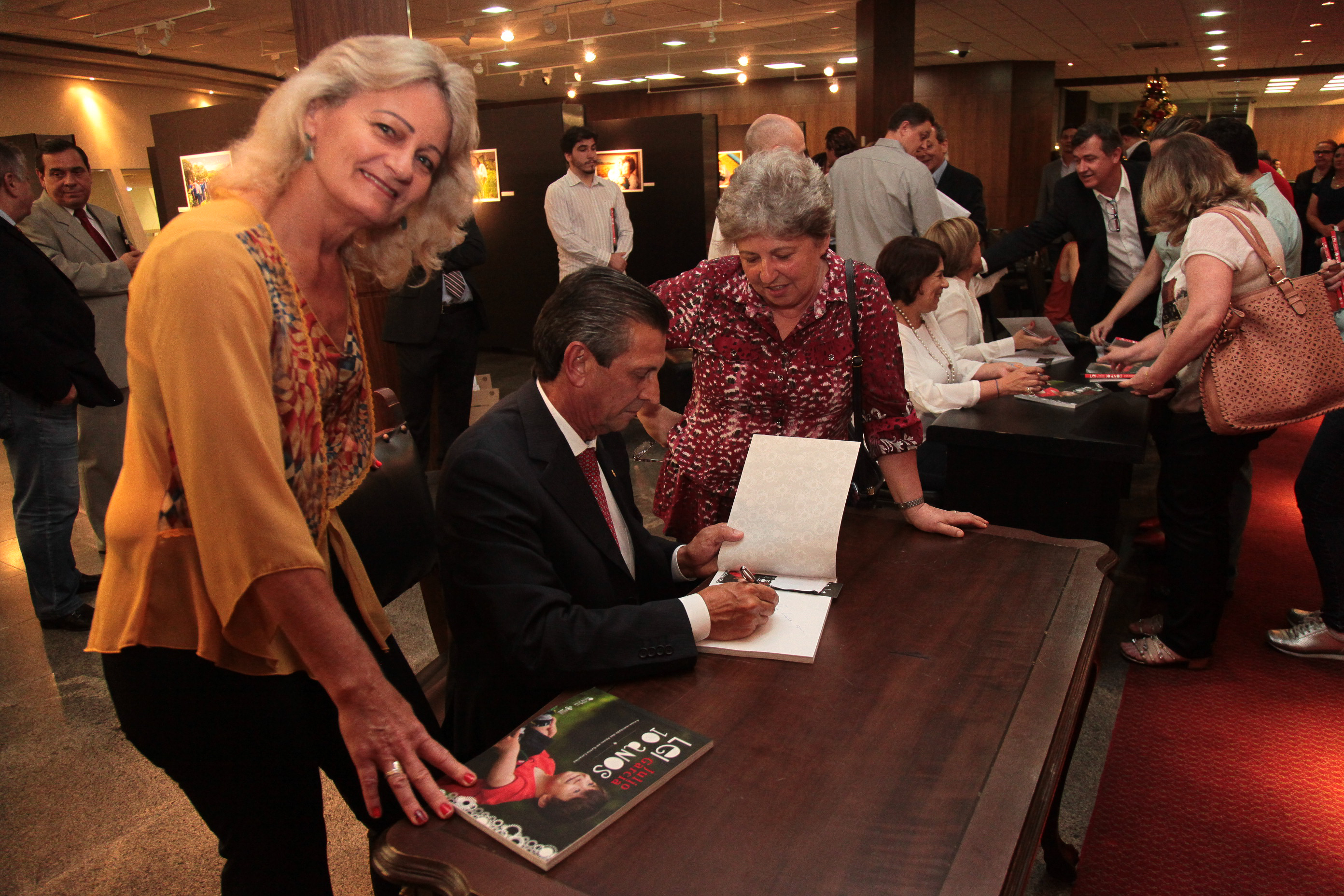 Lançamento do Livro Lei Julio Garcia - 10 anos. A Nova Realidade das Apaes de Santa Catarina.