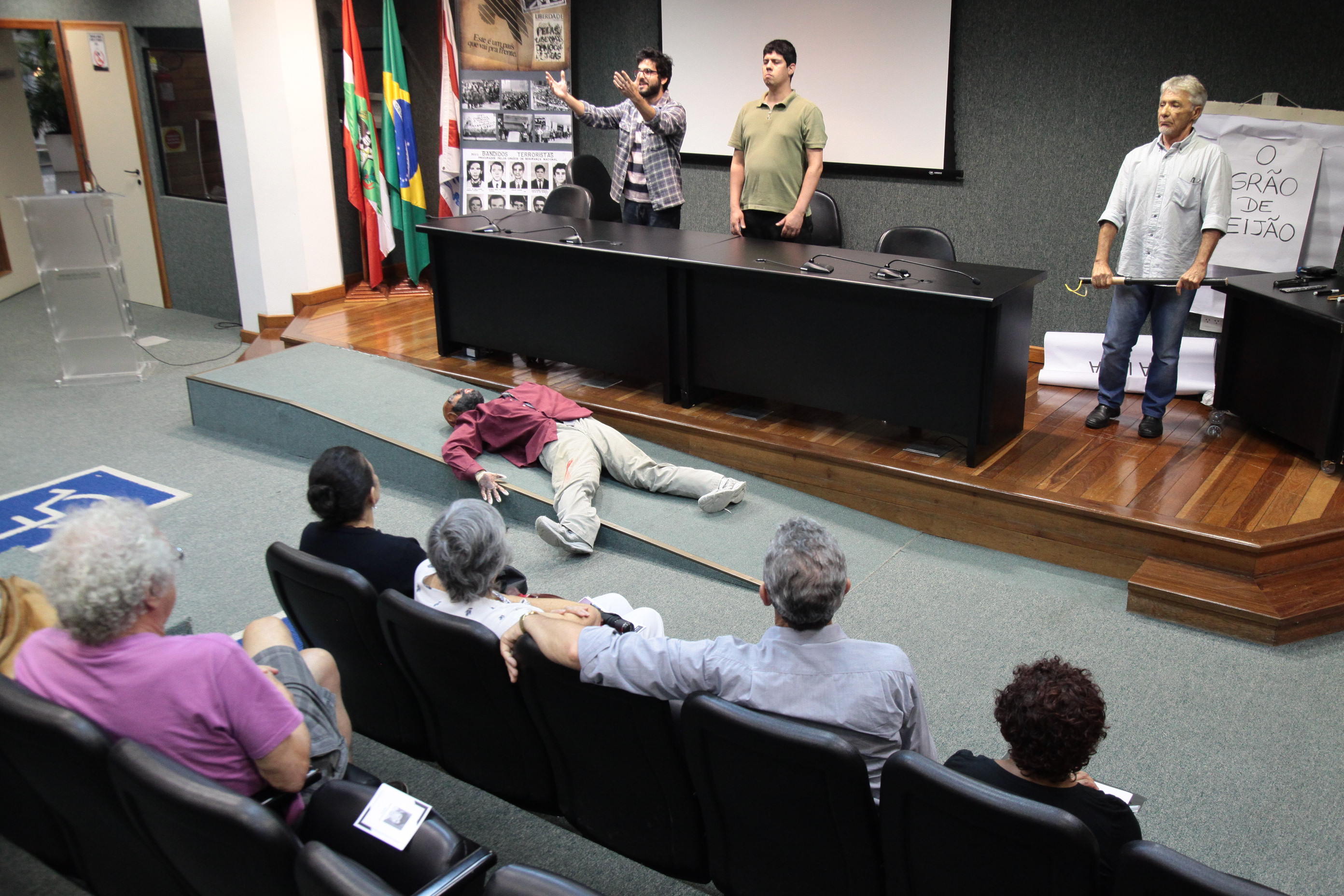 Comemoração ao dia Internacional dos Direitos Humanos.
