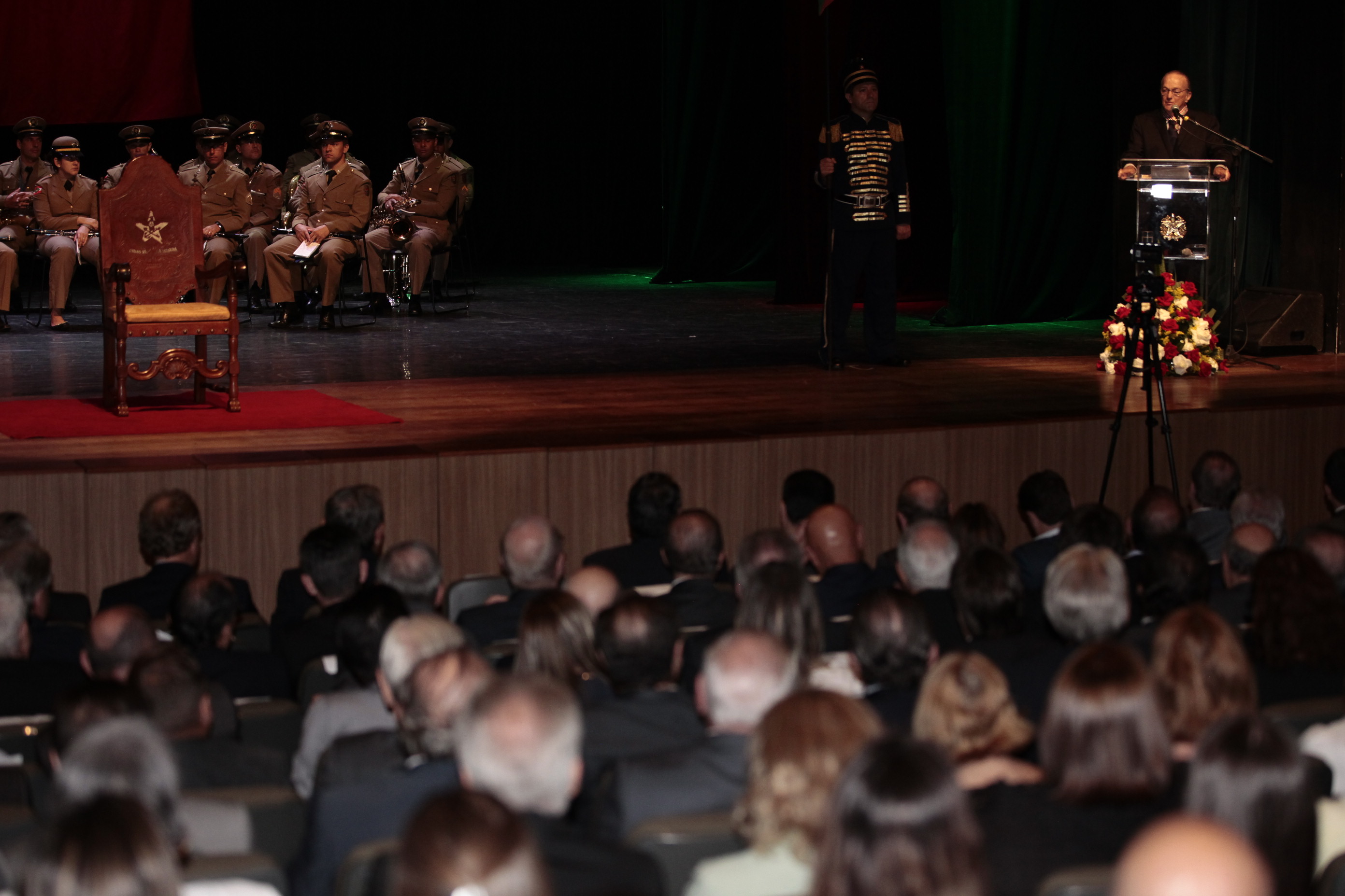 Outorga da Medalha Anita Garibaldi a Jorge Bornhausen.