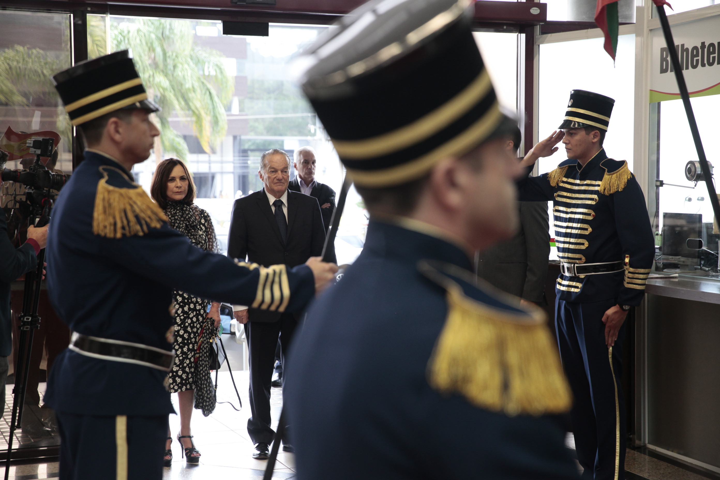 Outorga da Medalha Anita Garibaldi a Jorge Bornhausen.