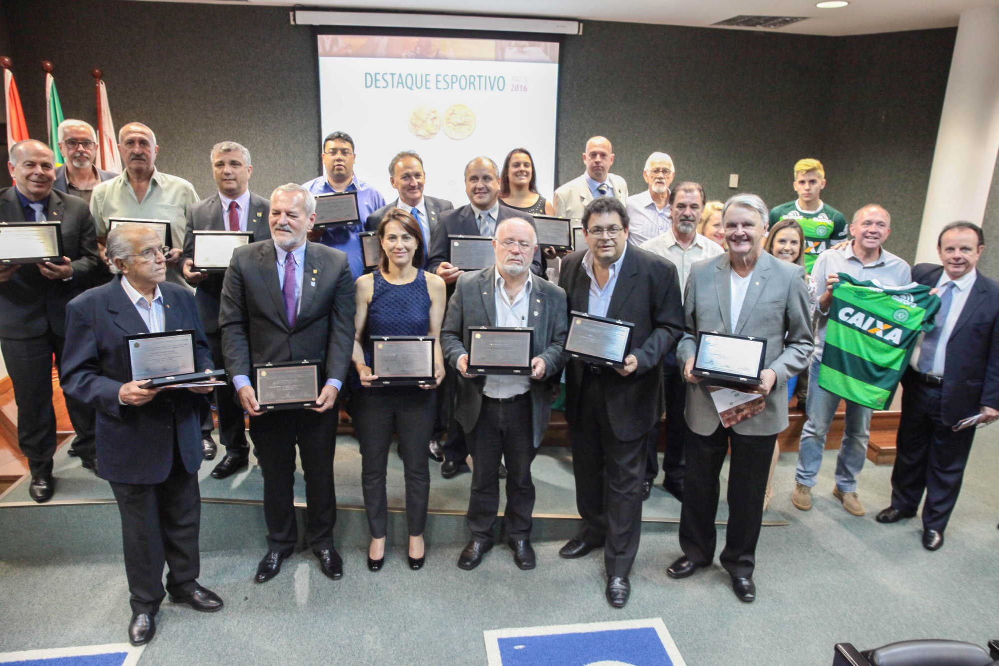 Rádio AL premia personalidades do esporte catarinense
