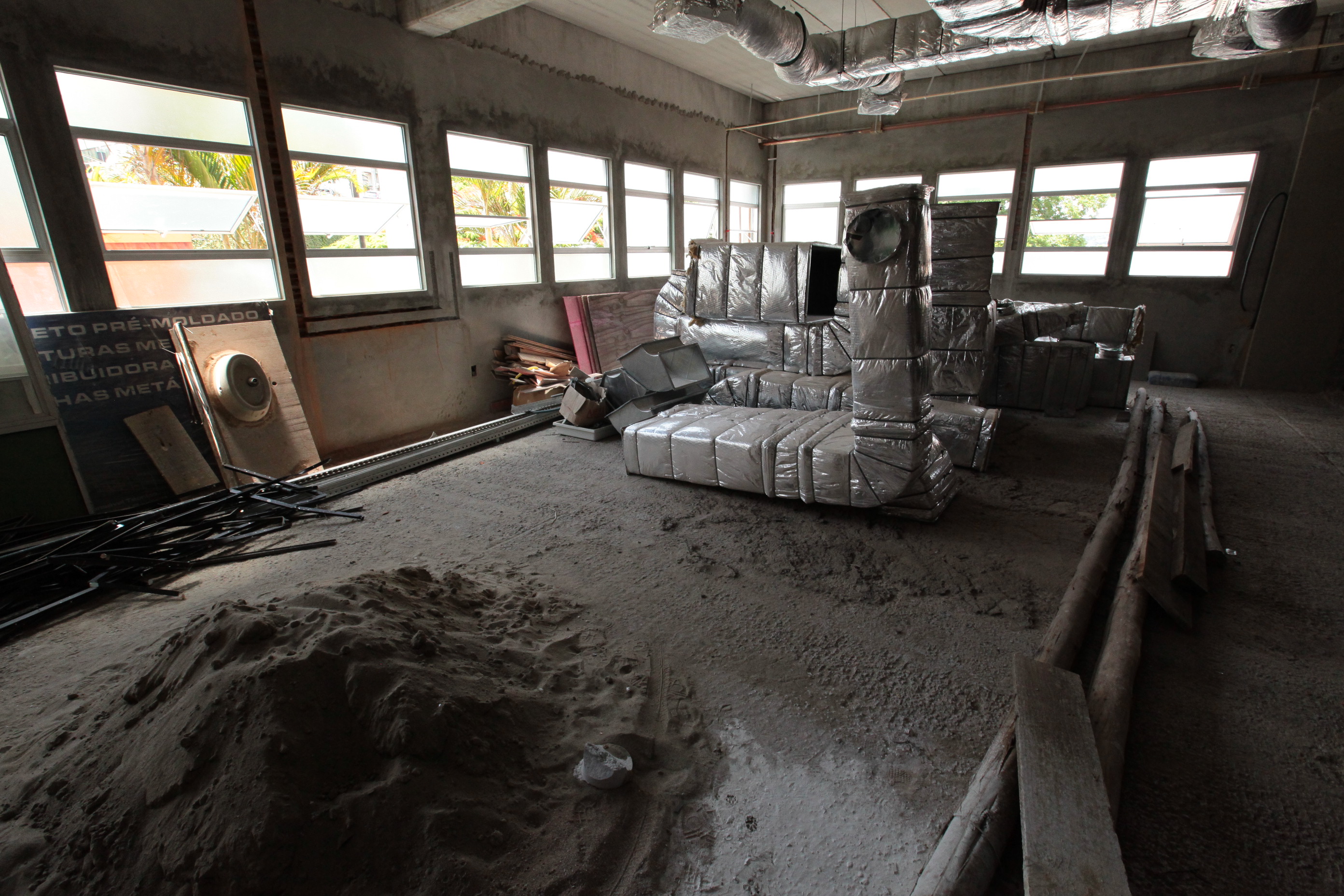 Vistoria das obras no Hospital Regional Alto Vale.