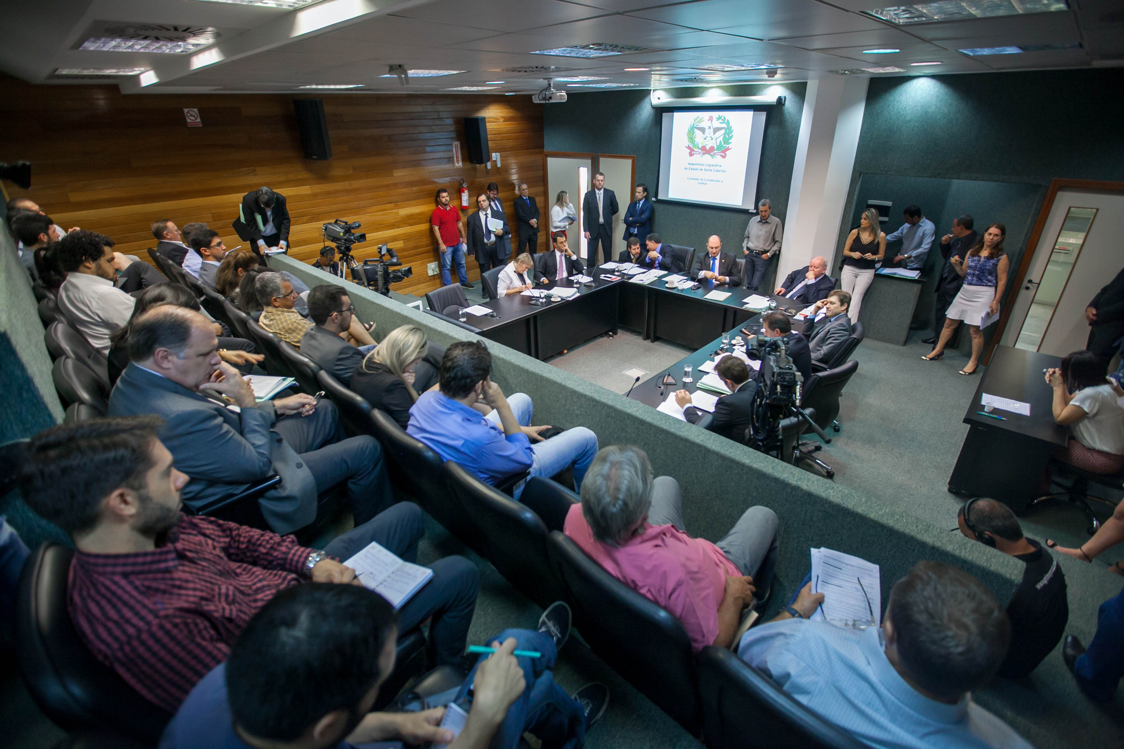 Comissão de Constituição e Justiça