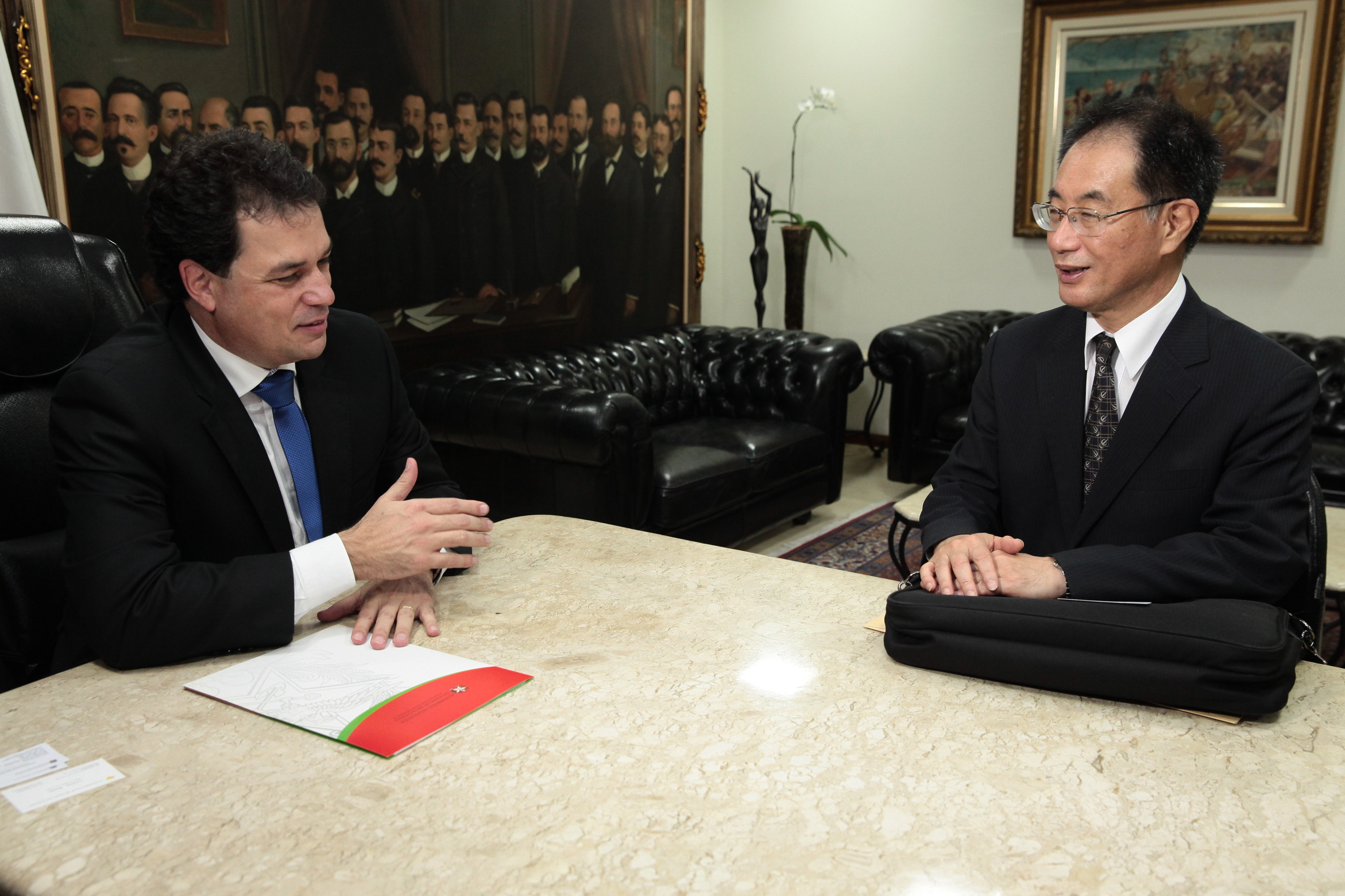 Cônsul do Japão é Recebido na Alesc.