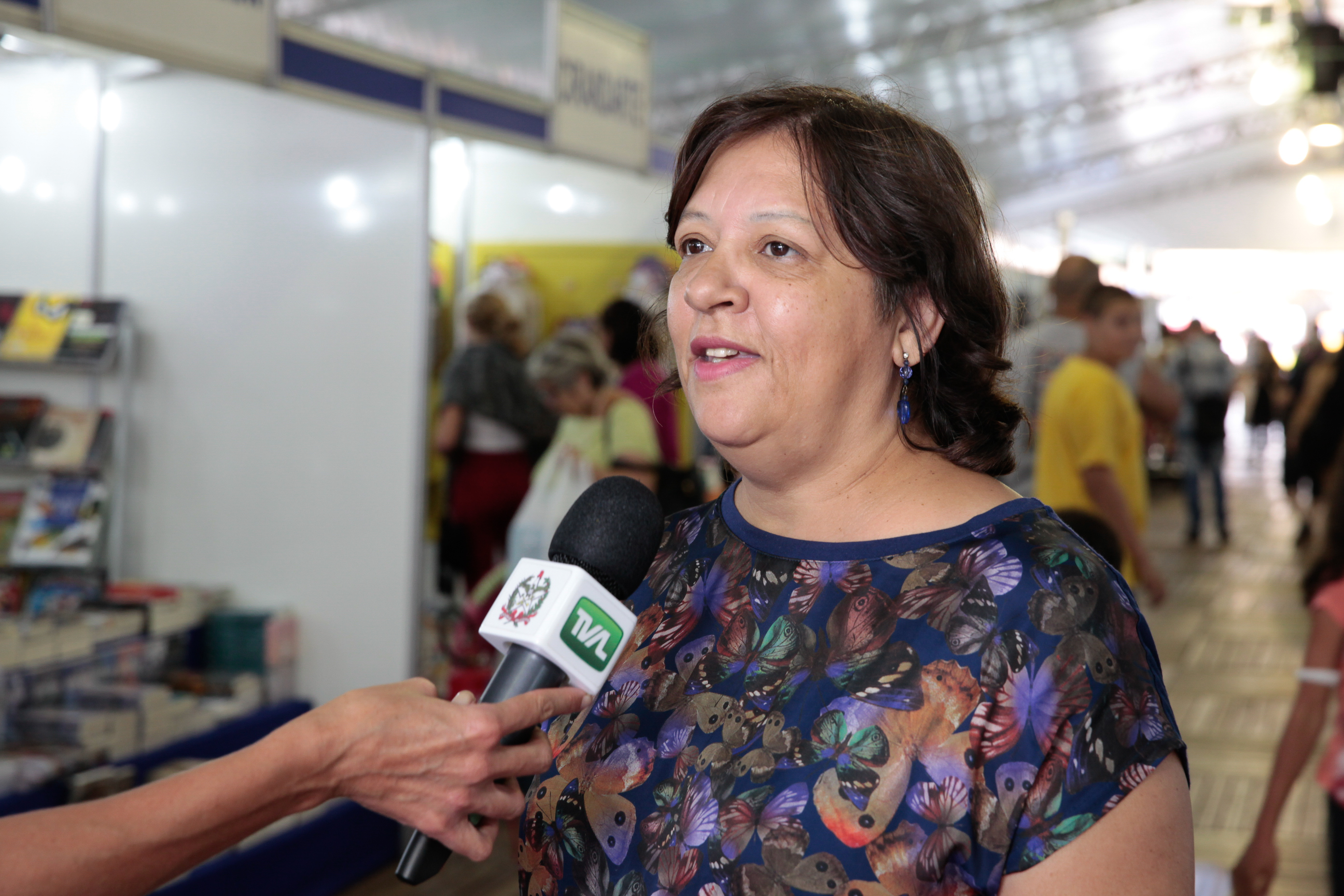 Feira do Livro. Maria Eliana S. Carvalho.