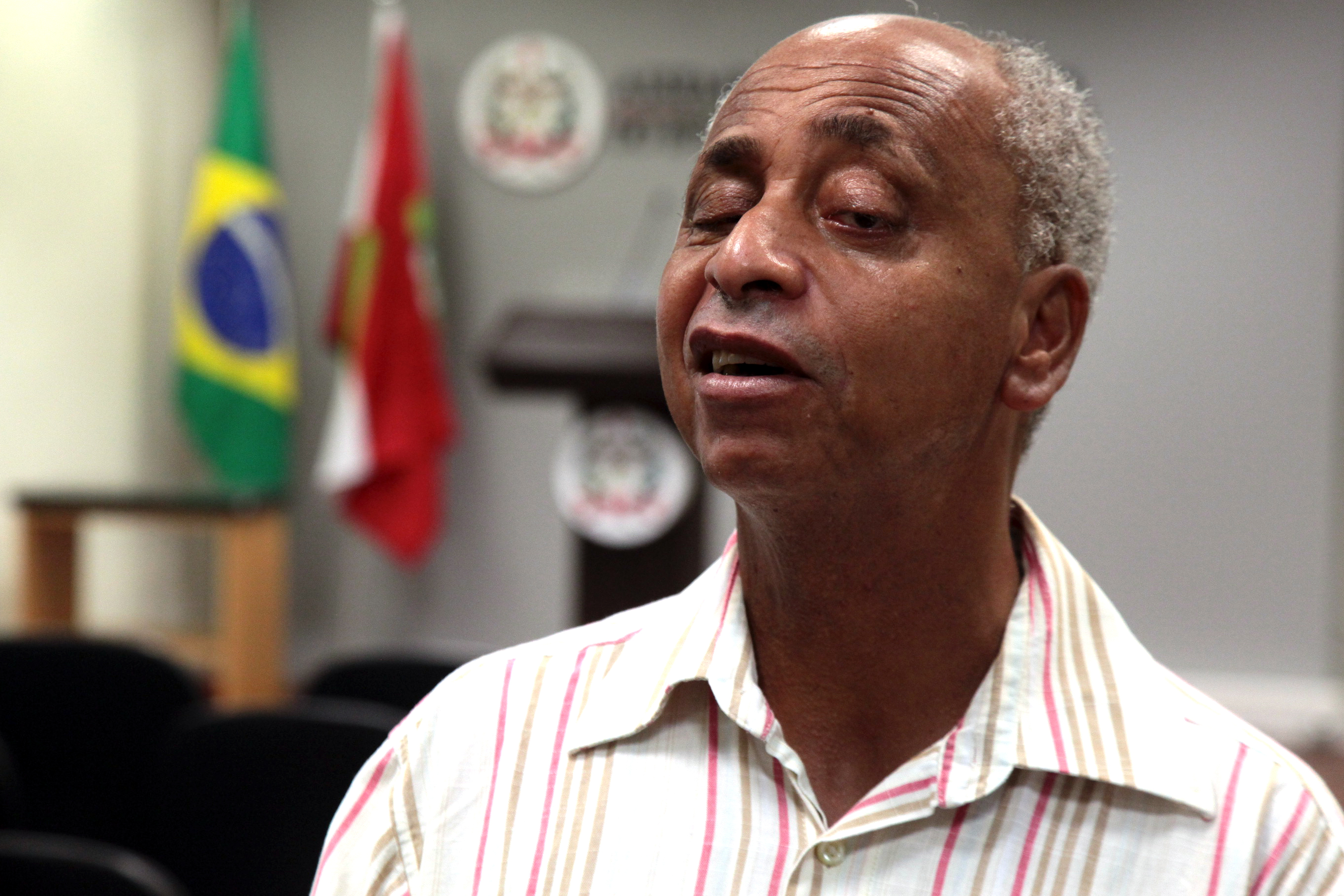 Professor João Batista de Paula.
