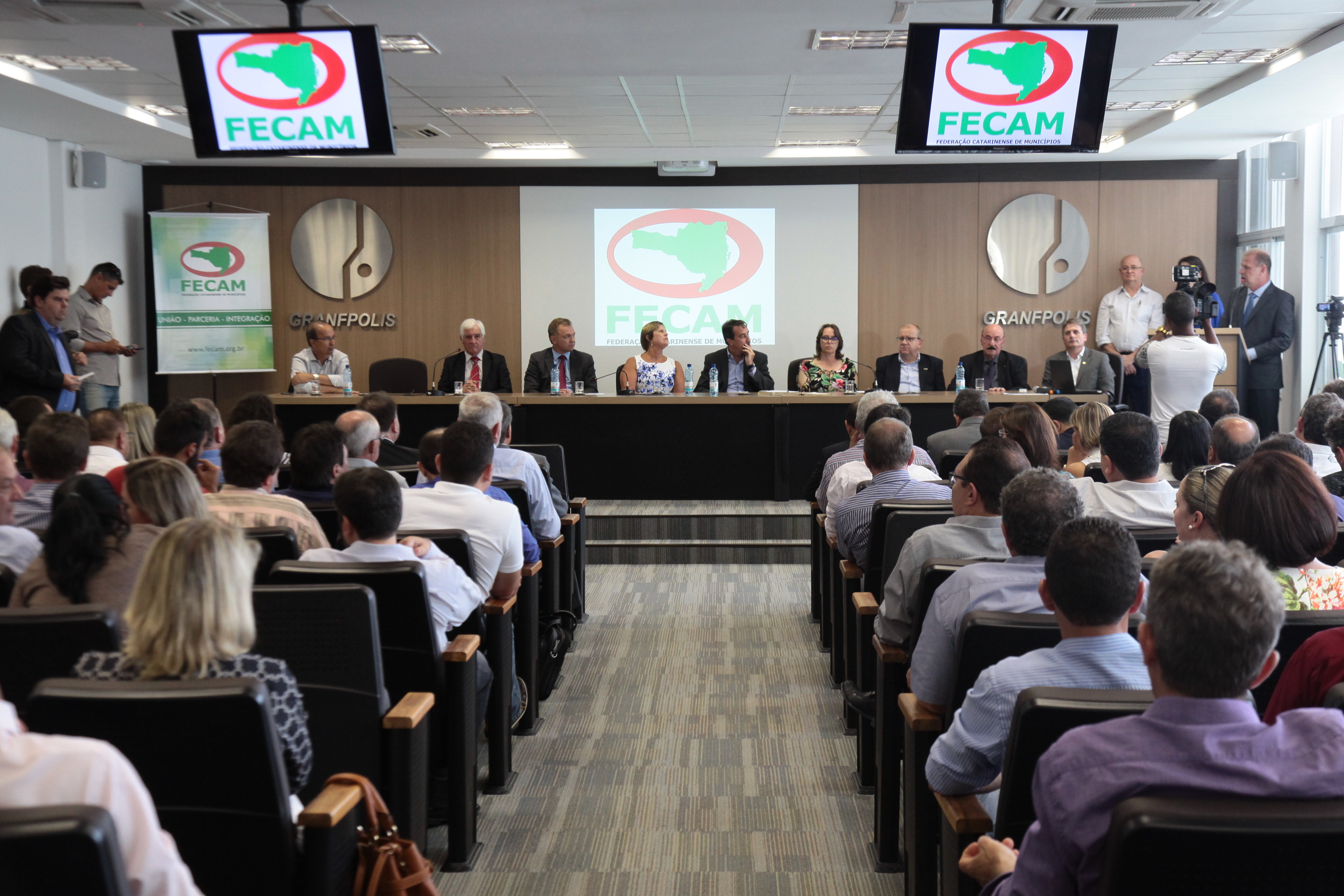Posse da nova diretoria da FECAM.