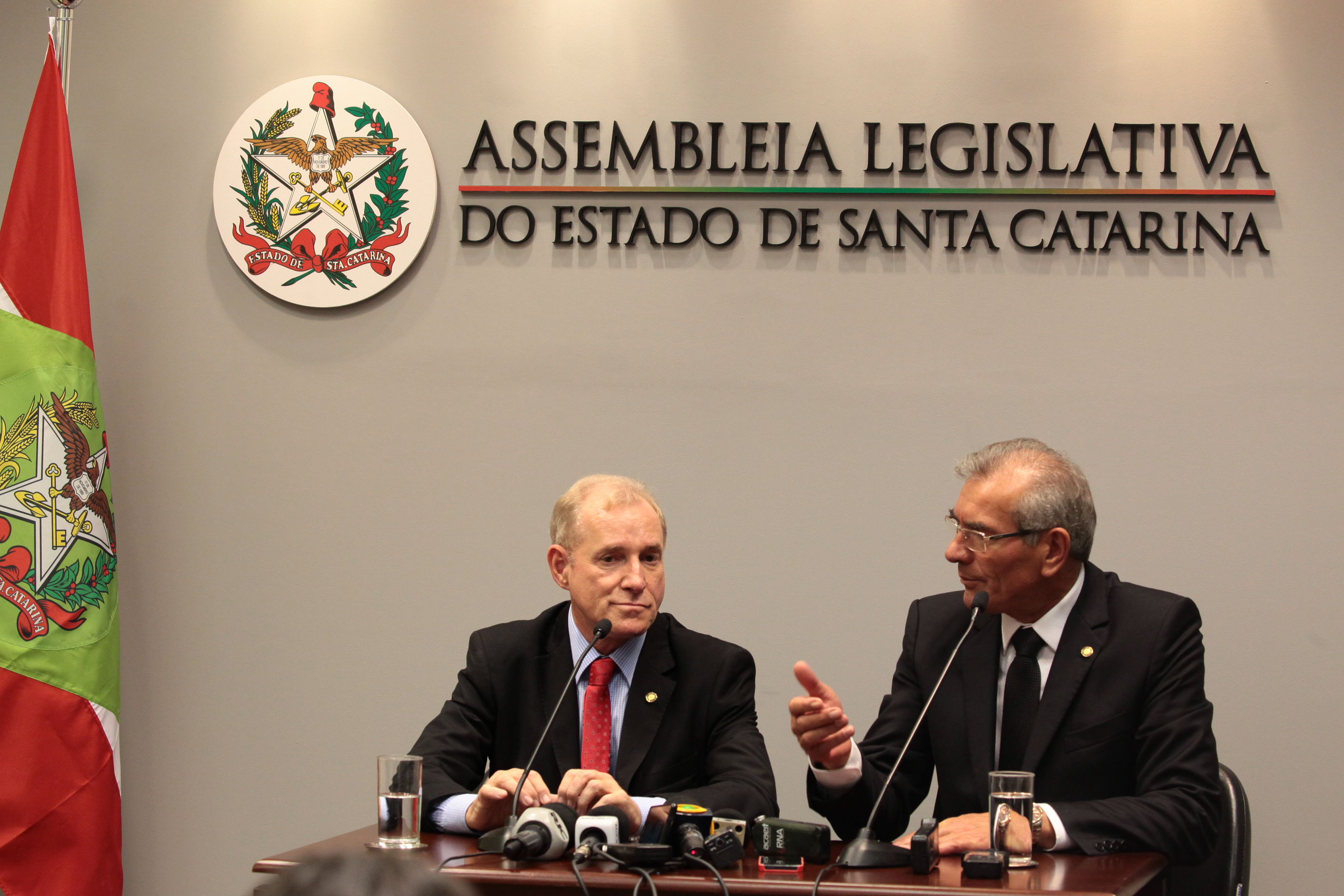 Coletiva com o Presidente da Assembleia Legislativa Deputado Silvio Dreveck (PP).