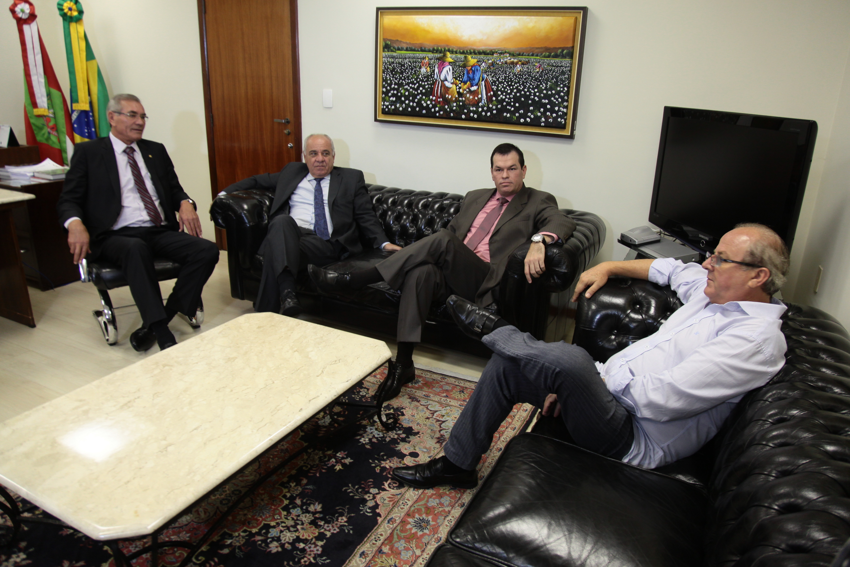 Presidente da Alesc Deputado Silvio Dreveck (PP) recebe Luiz Eduardo Cherem, Presidente do Tribunal de Contas.