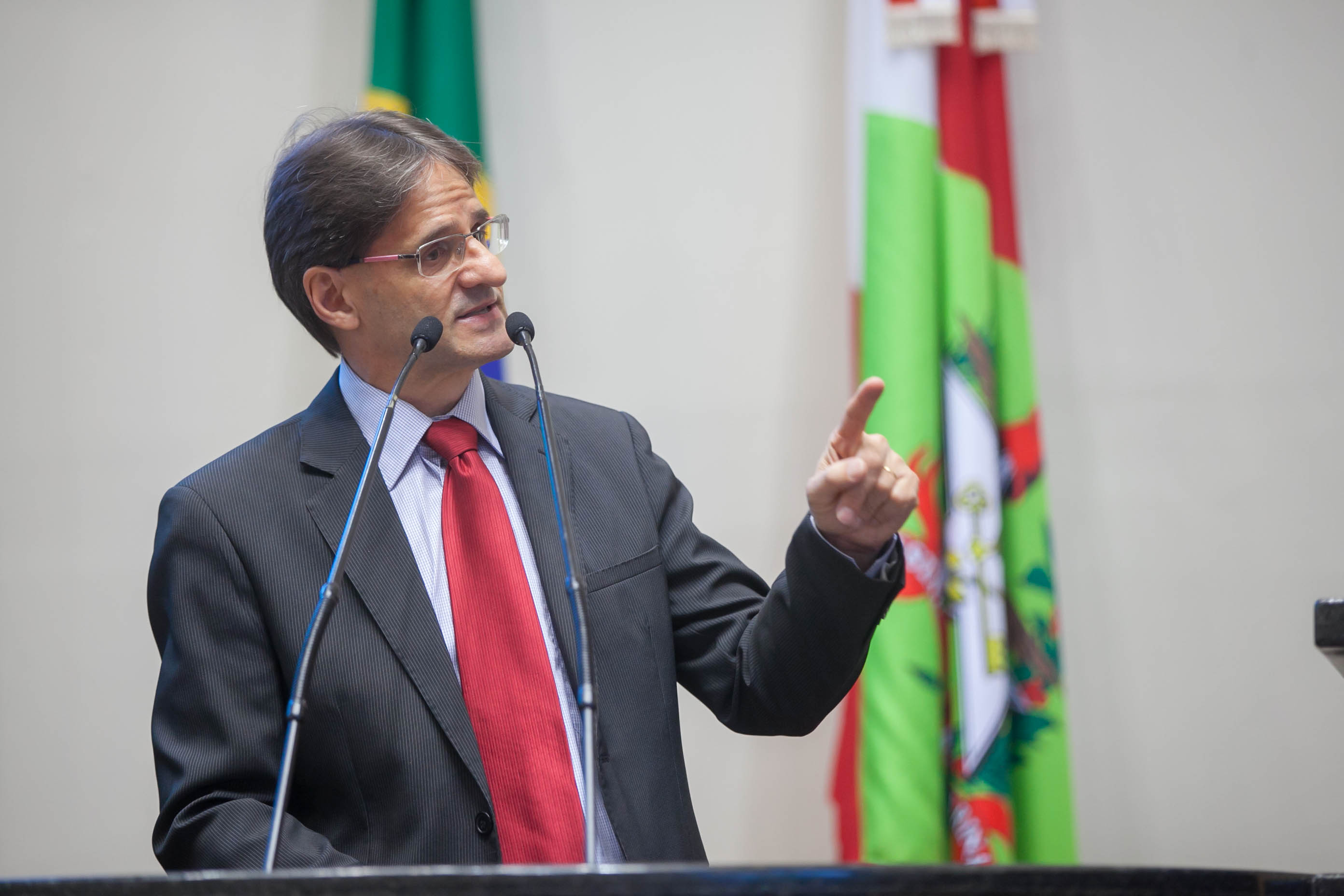 Deputado Neodi Saretta (PT) - Sessão Ordinária