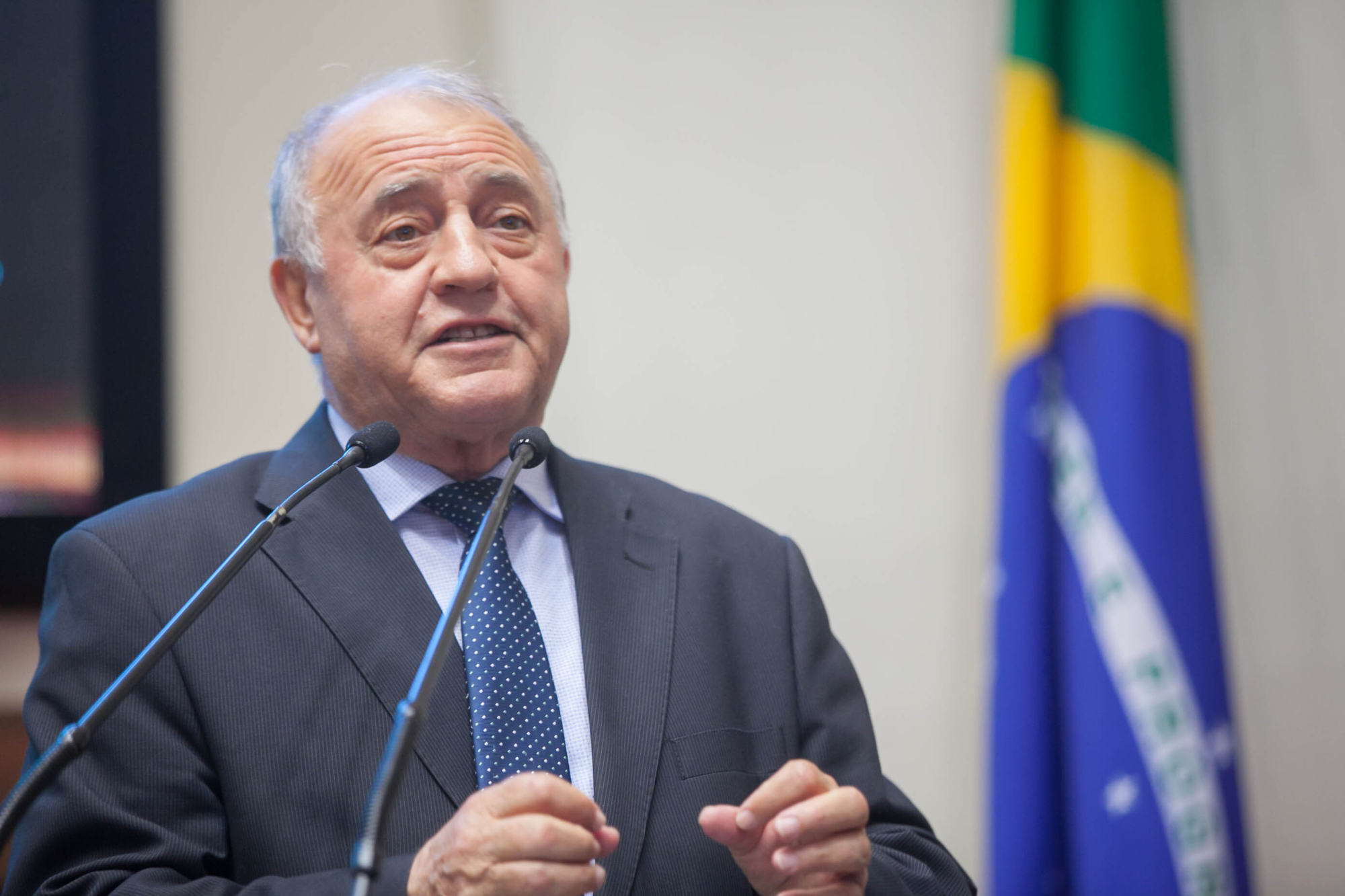 Deputado pede melhoria da rede de eletrificação rural