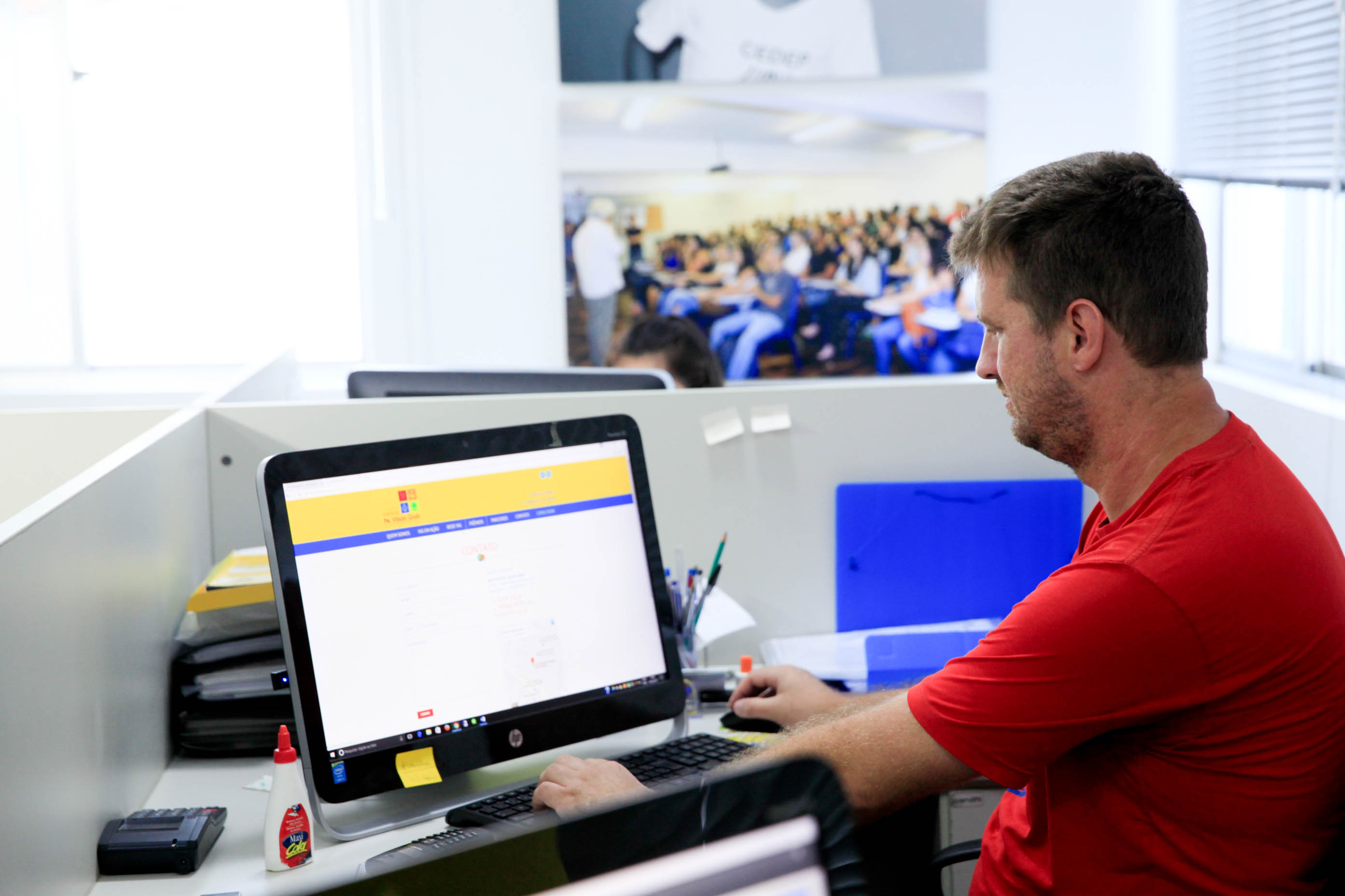 Curso pré-vestibular gratuito.