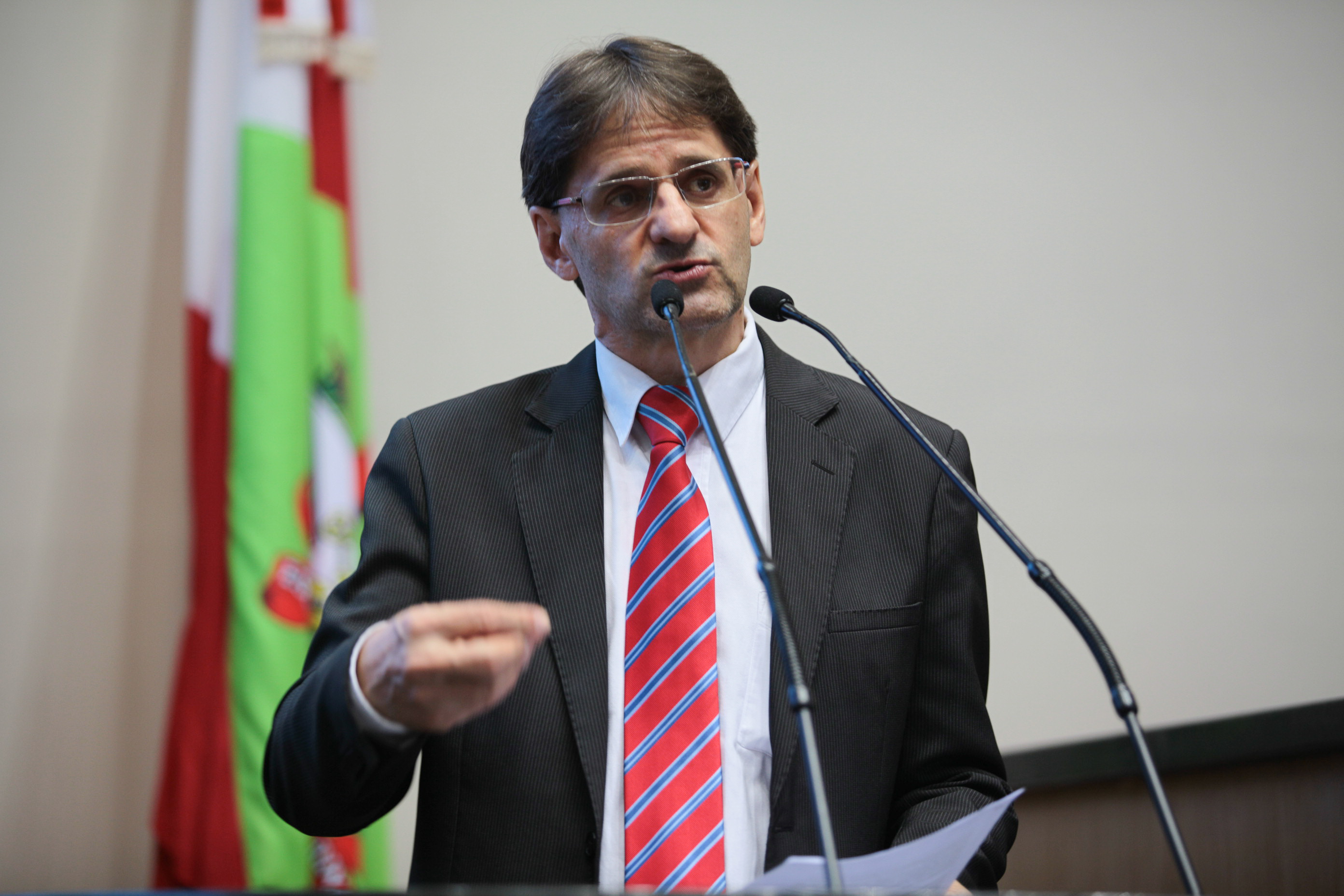 Sessão Ordinária. Deputado Neodi Saretta (PT).