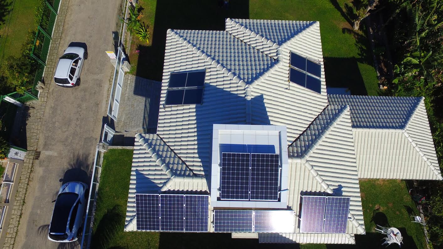 Exemplo do sistema fotovoltaico que será instalado pelo projeto