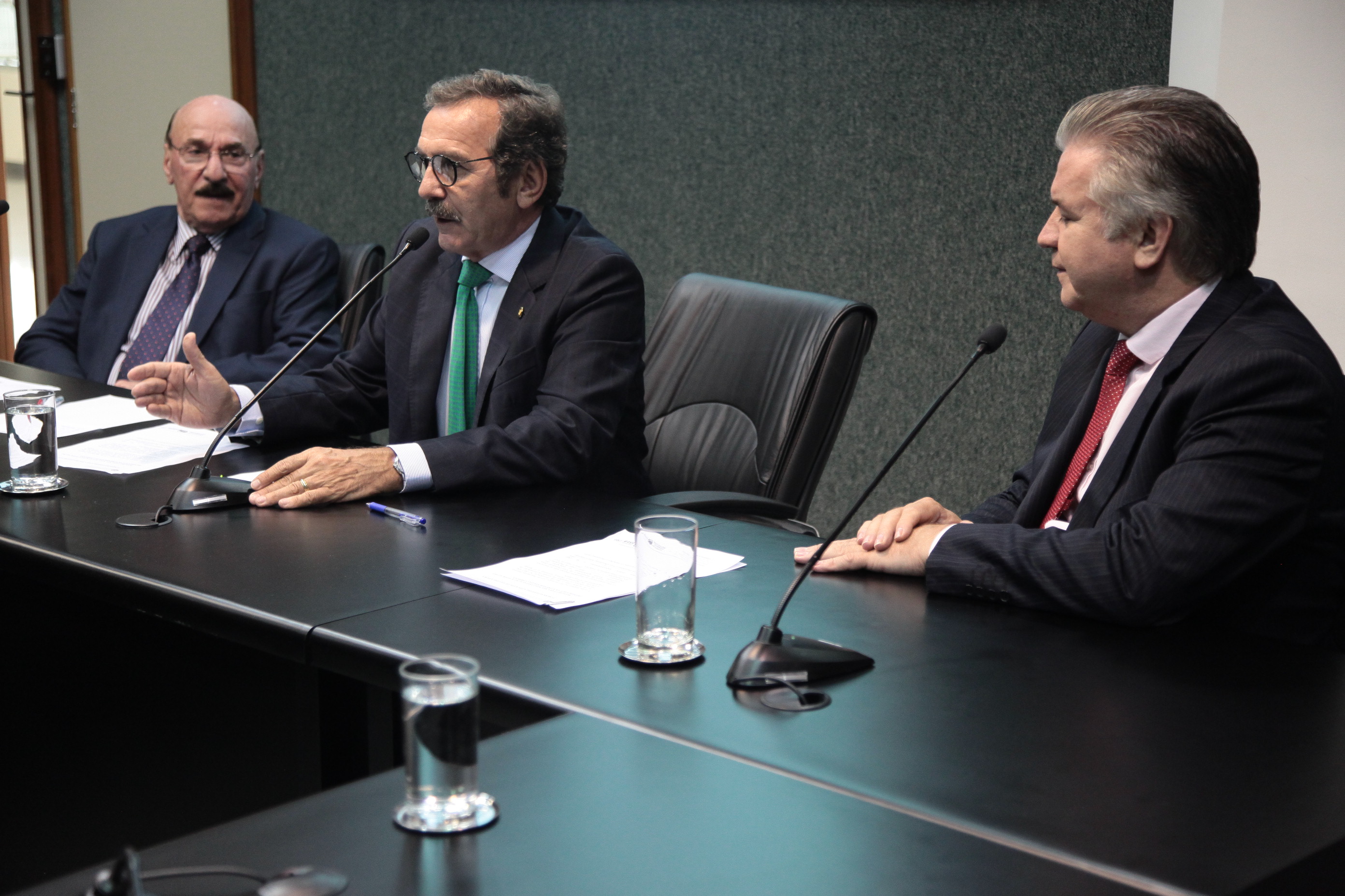 Comissão de Trabalho Administração e Serviço Público.