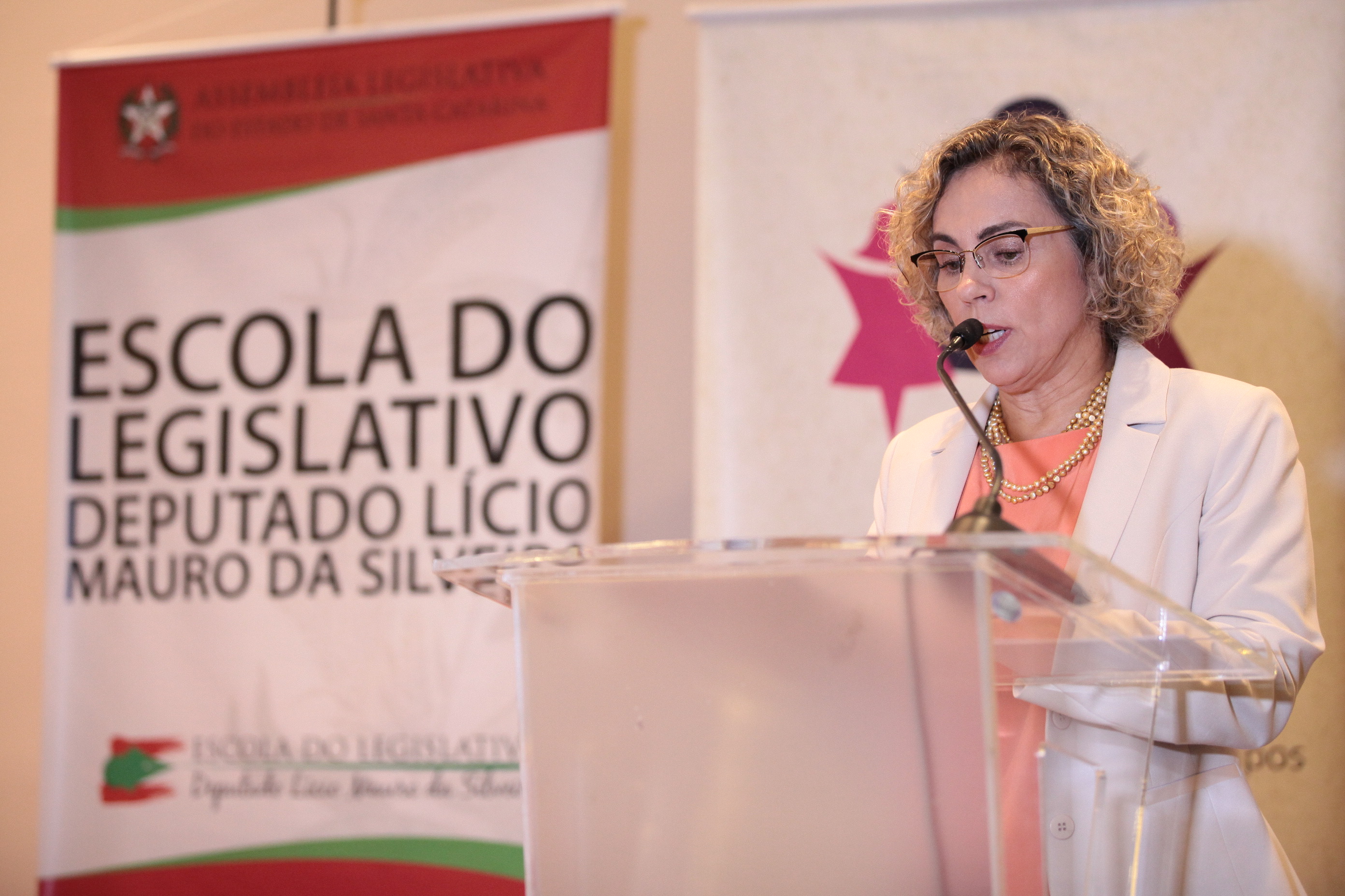 Ato Comemorativo ao Dia Internacional da Mulher.