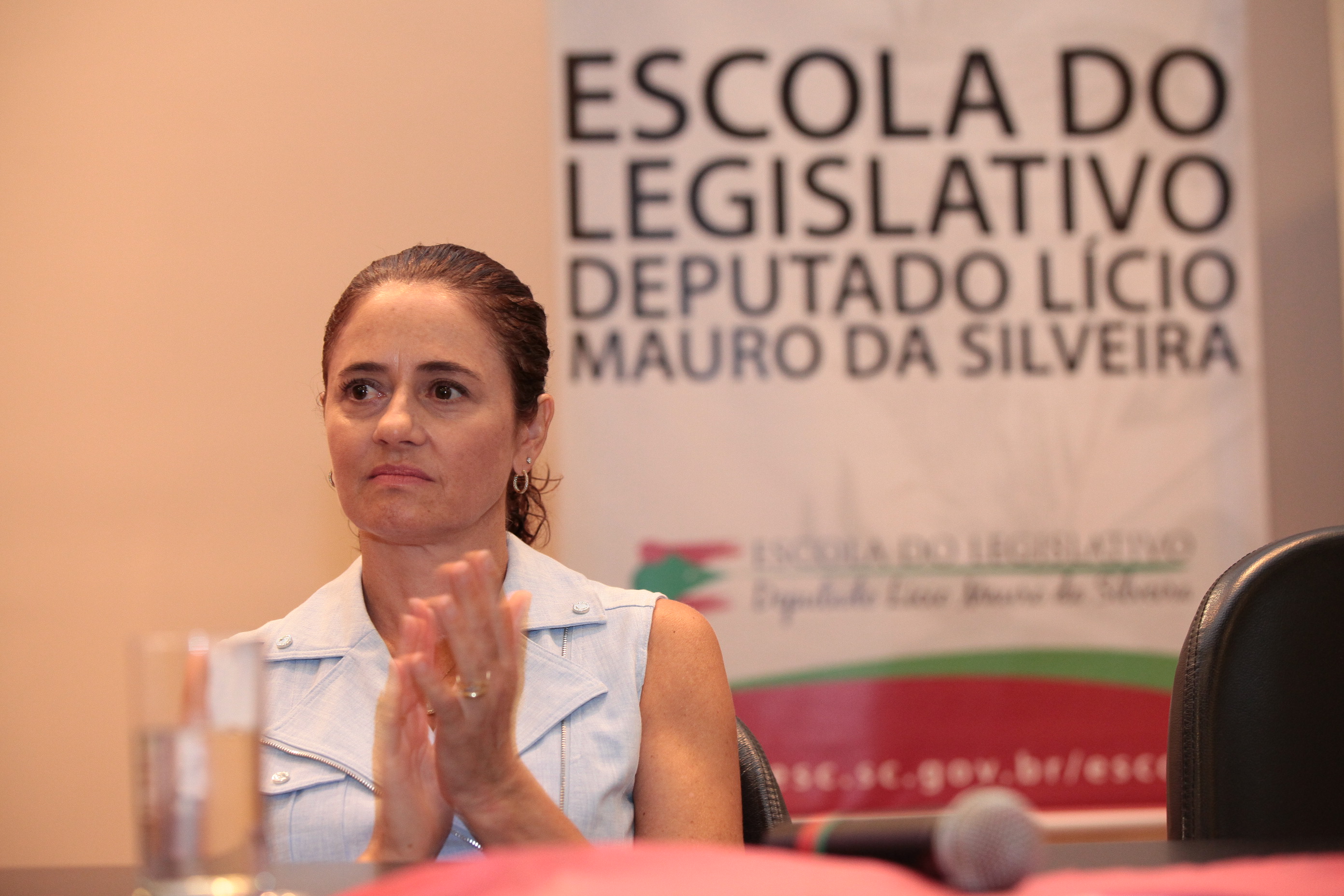 Ato Comemorativo ao Dia Internacional da Mulher.