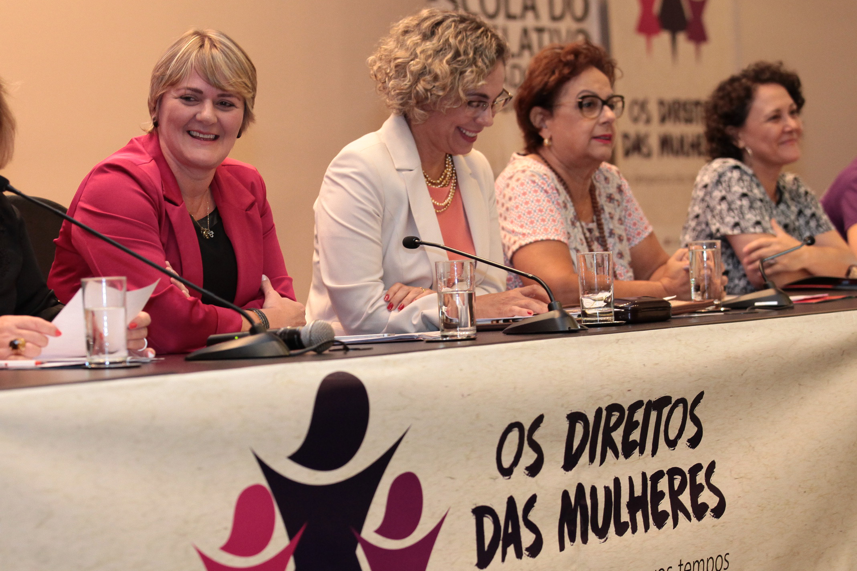 Ato Comemorativo ao Dia Internacional da Mulher.