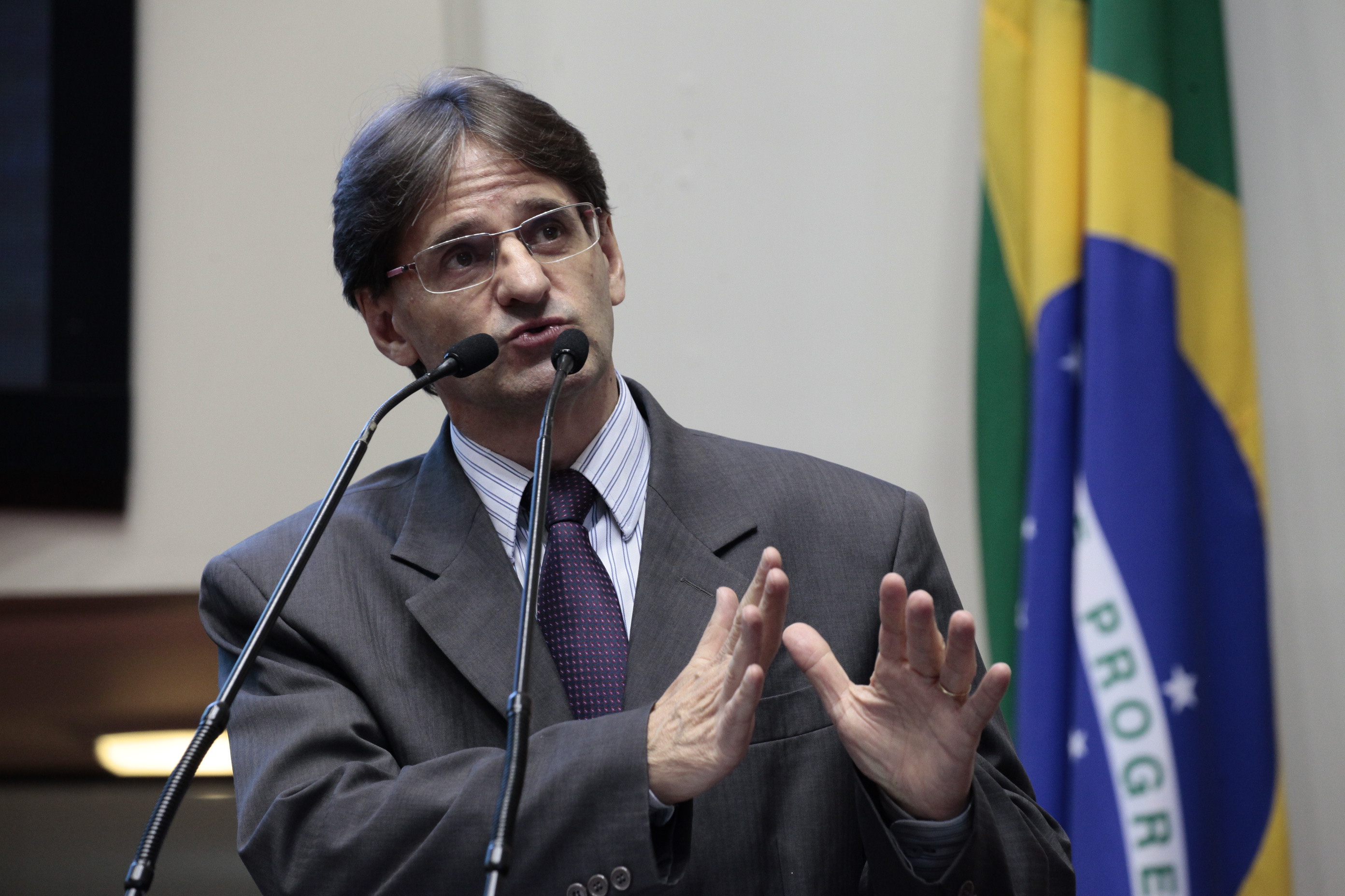 Deputado Neodi Saretta (PT). Sessão Ordinária.