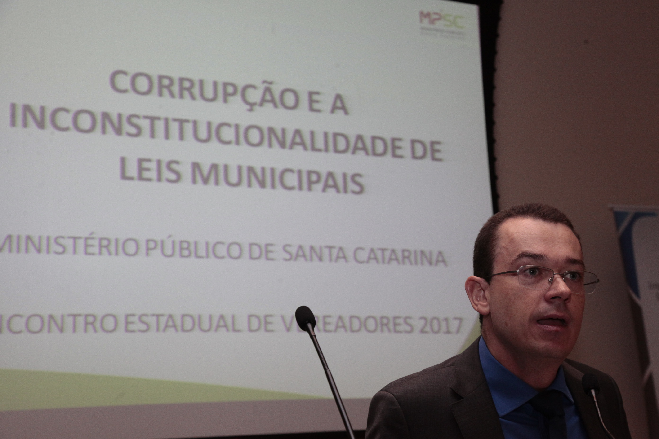 Ecerramento Encontro Estadual Vereadores Ecerramento Encontro Estadual Vereadores Dr Samuel Dal Farra Naspolini